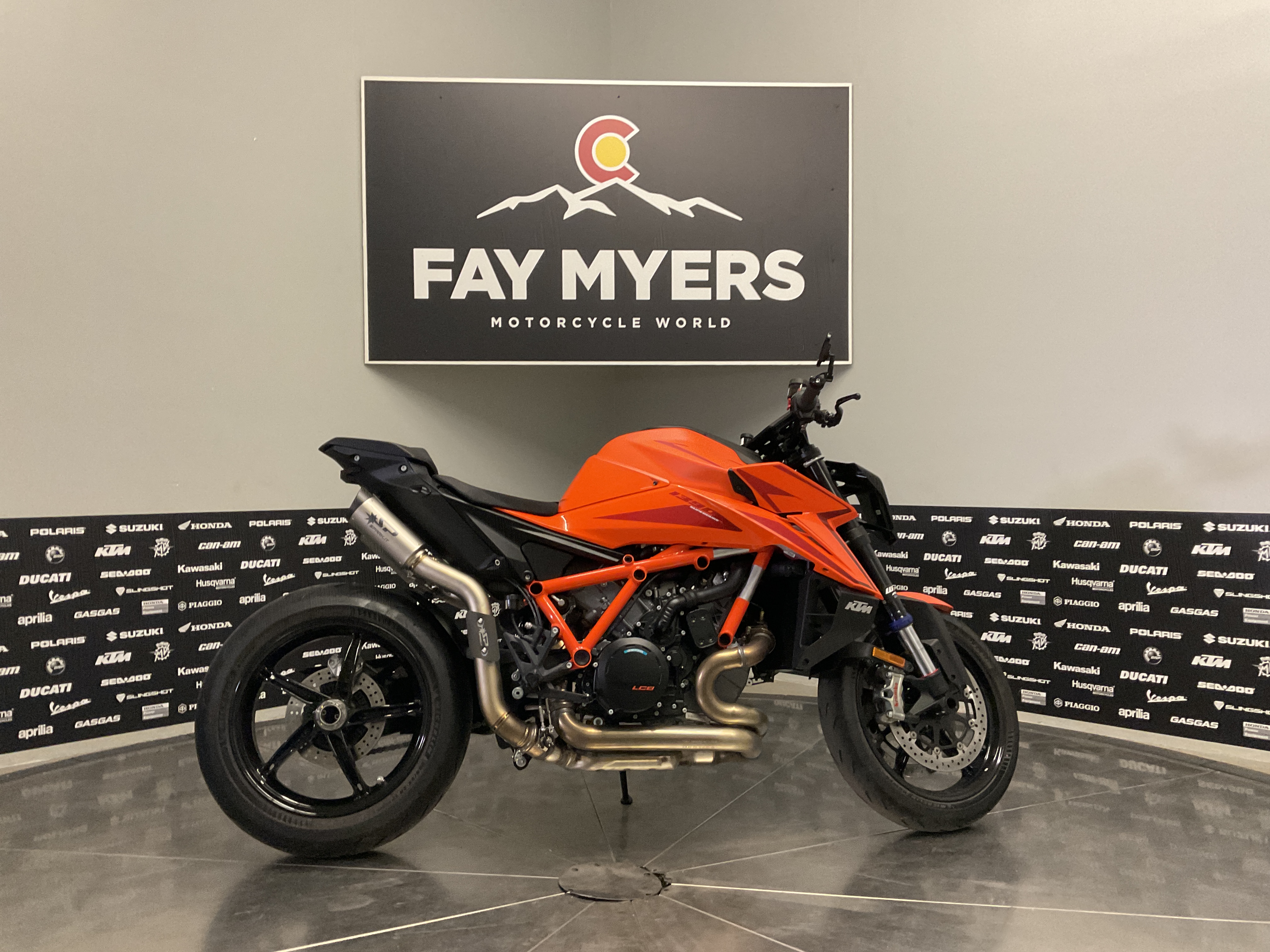 2025 KTM 1390 SUPER DUKE R EVO Used Units - Motorcycle