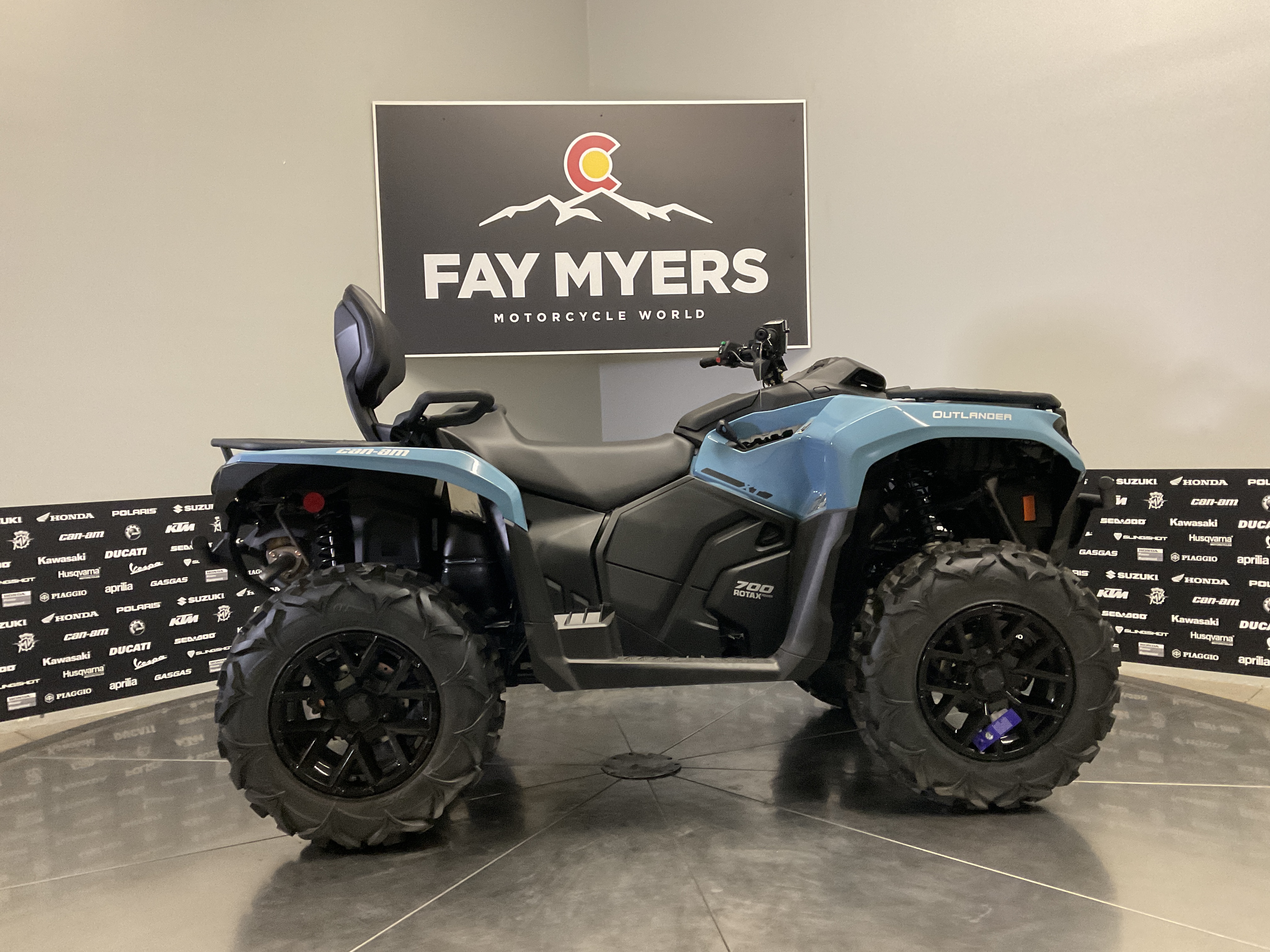 2026 CAN-AM OUTLANDER MAX XT 700 New Units - BRP Can-Am ATV