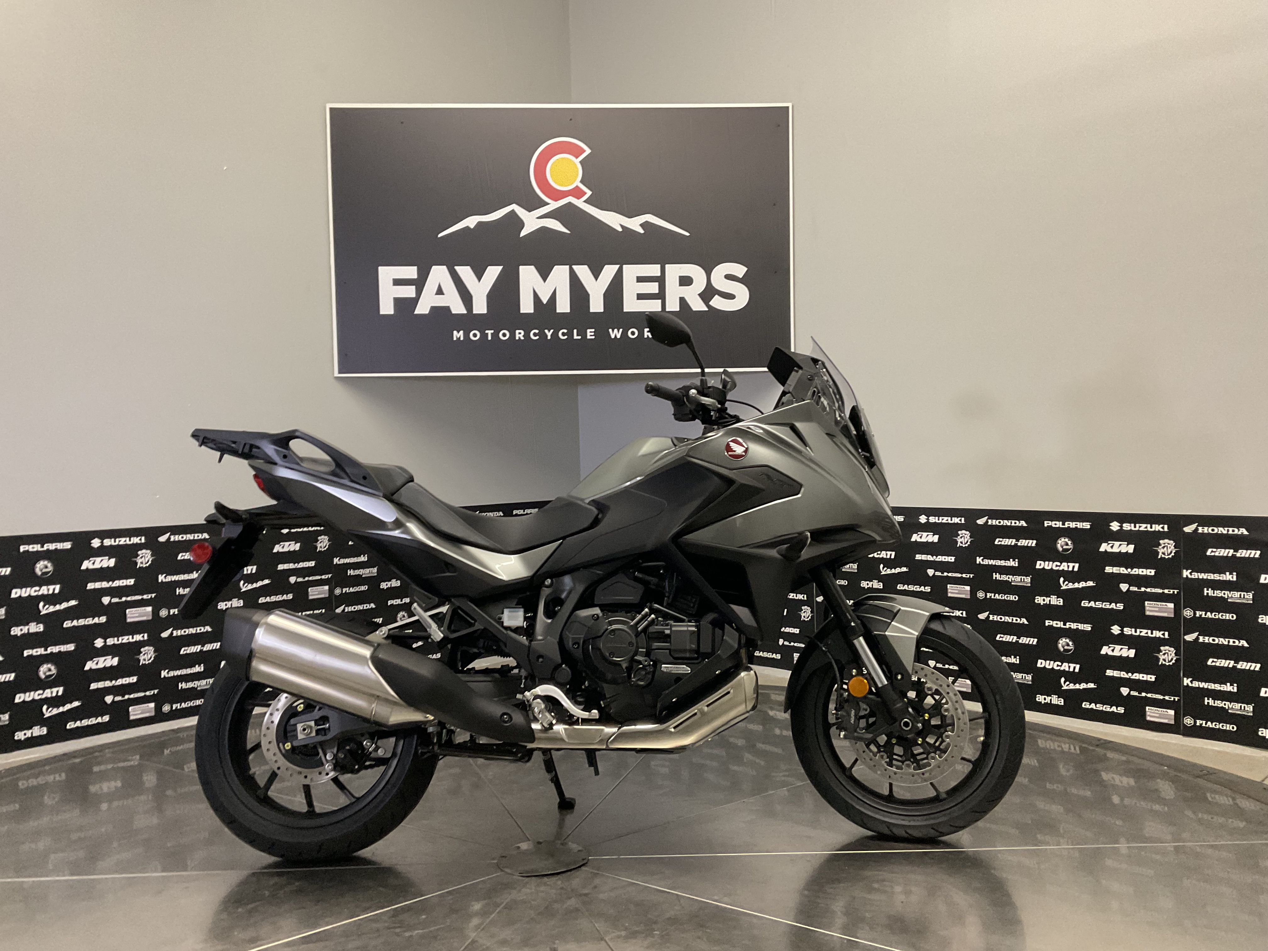 2026 HONDA NT1100 New Units - Honda Motorcycle