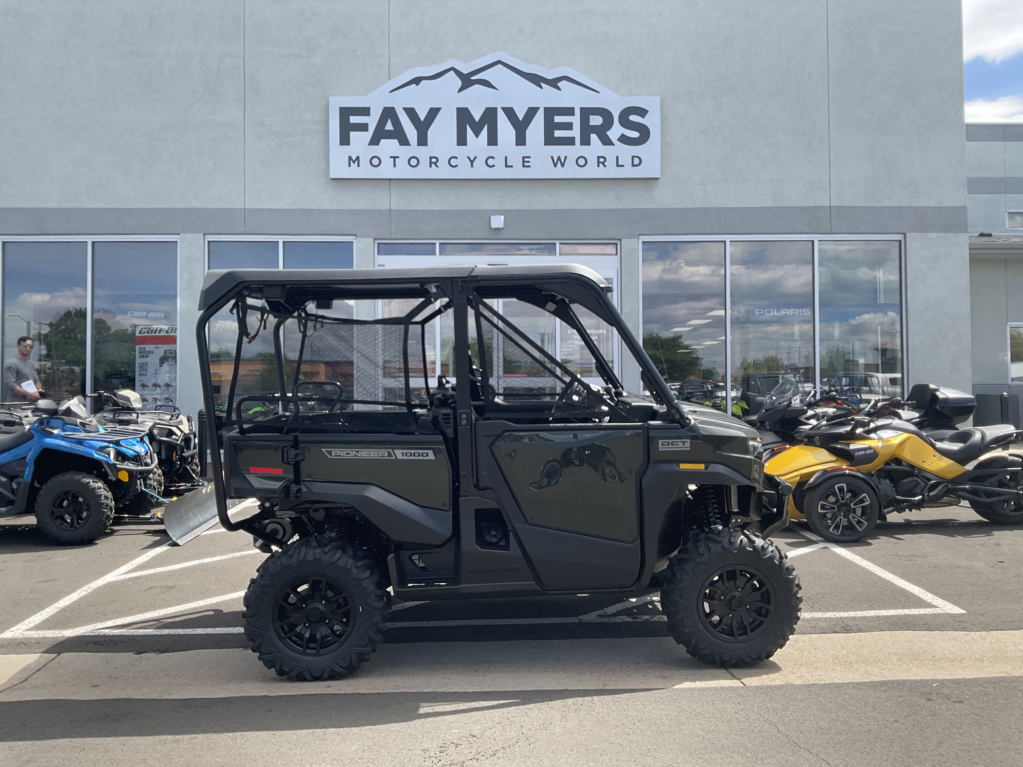 2026 HONDA SXS10M5D PIONEER 1000-5 DELUXE New Units - Honda Utility Vehicle