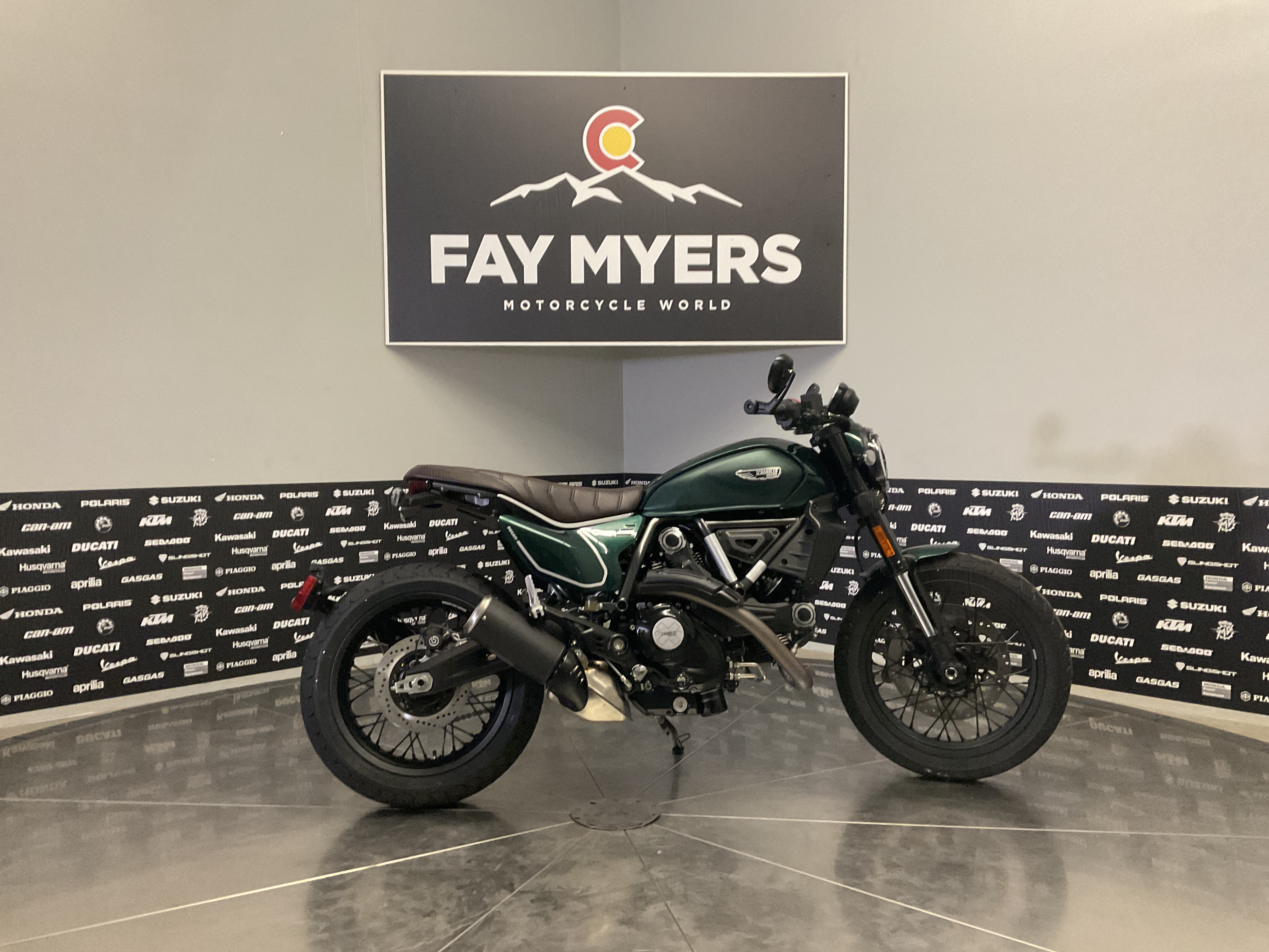 2027 DUCATI SCRAMBLER 800 NIGHTSHIFT New Units - Ducati Motorcycle