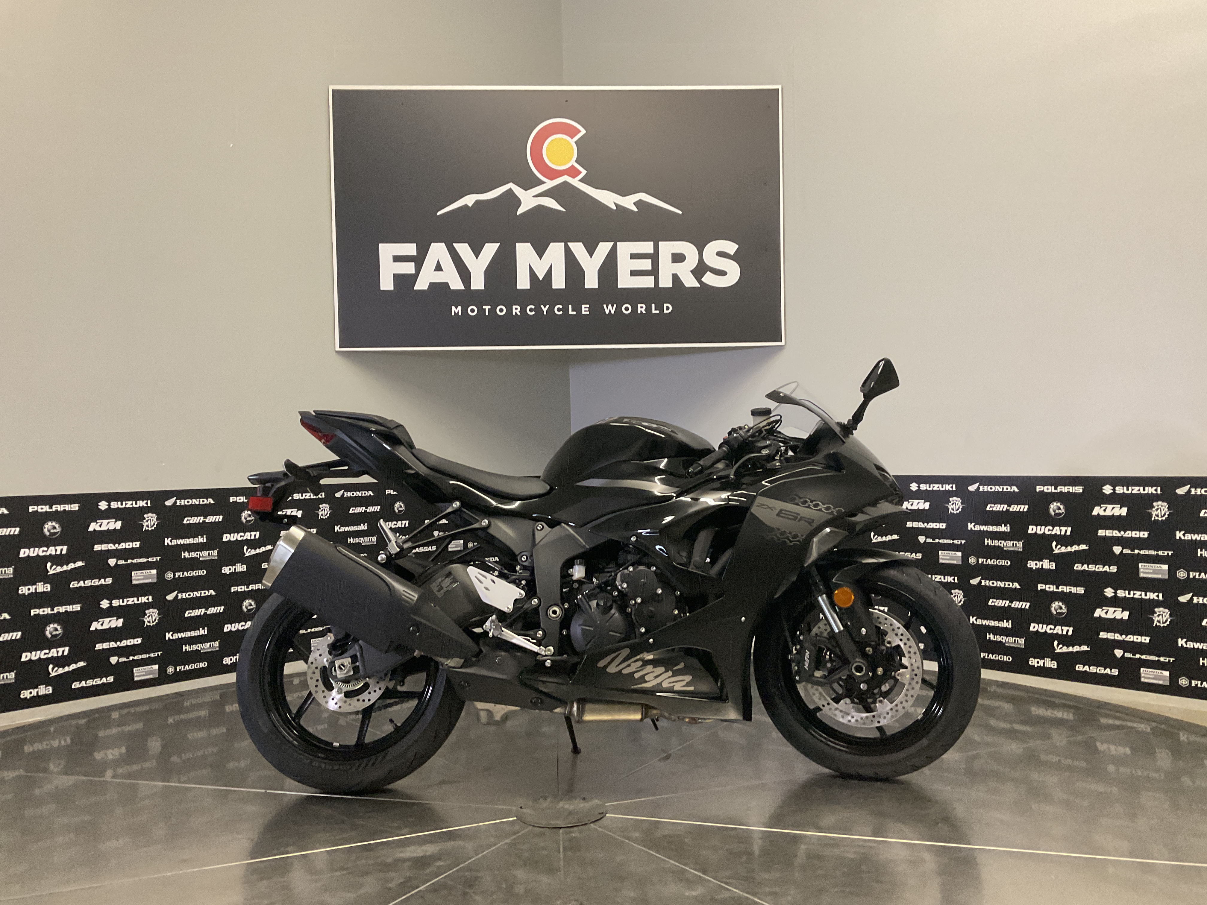 2027 KAWASAKI NINJA ZX-6R ABS New Units - Kawasaki Motorcycle