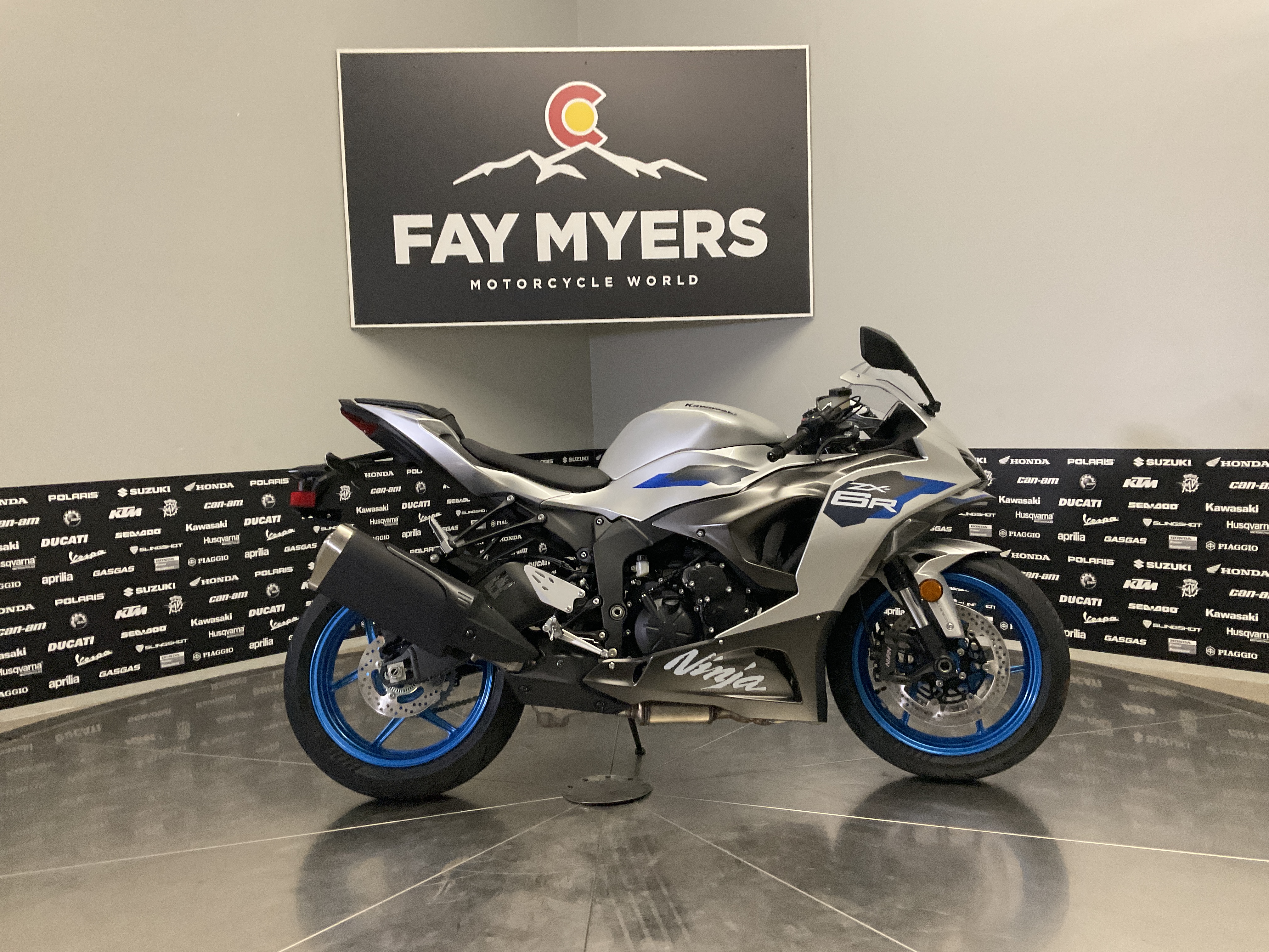 2027 KAWASAKI NINJA ZX-6R ABS New Units - Kawasaki Motorcycle