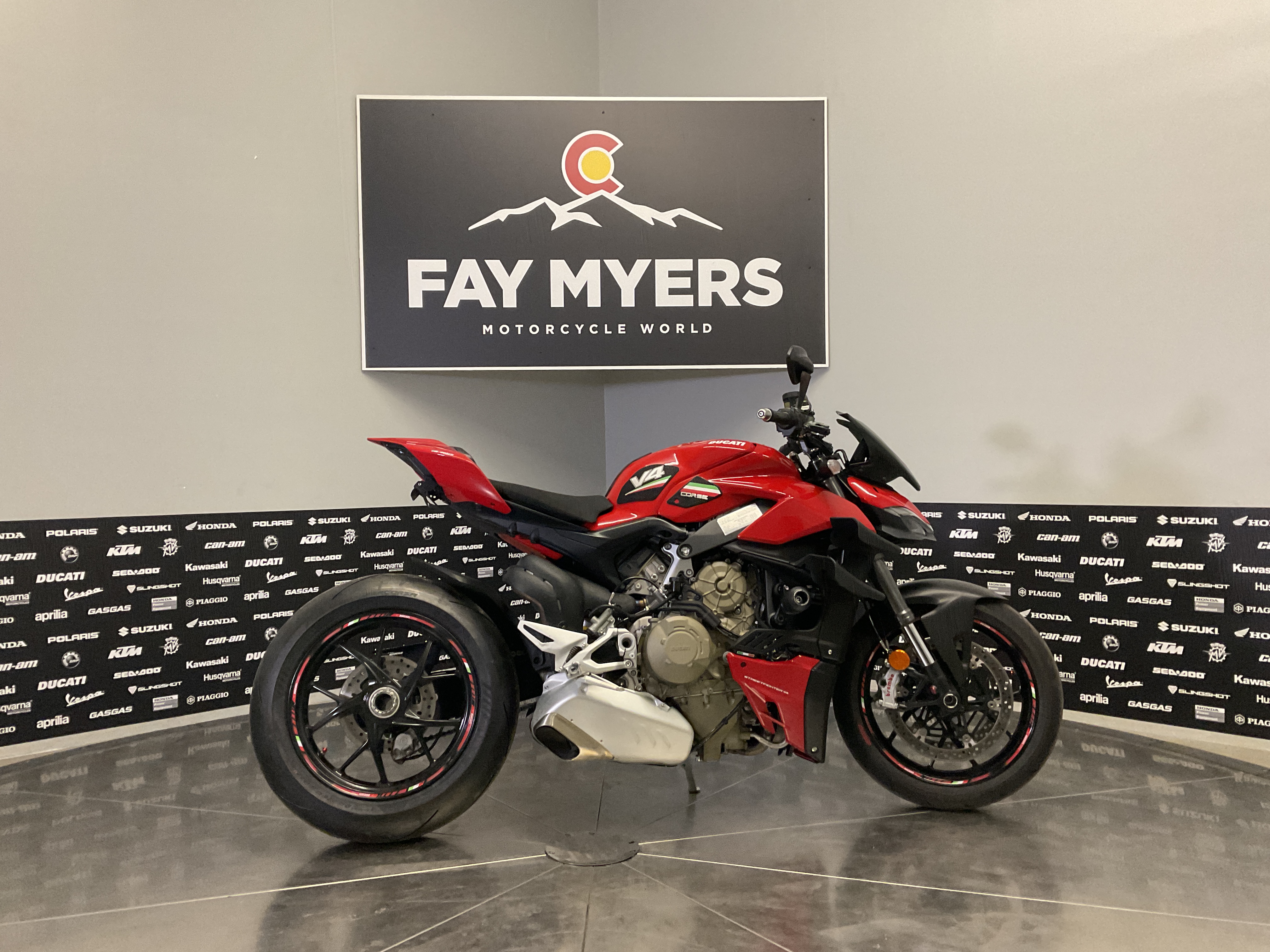 2021 DUCATI STREETFIGHTER V4 Used Units - Motorcycle
