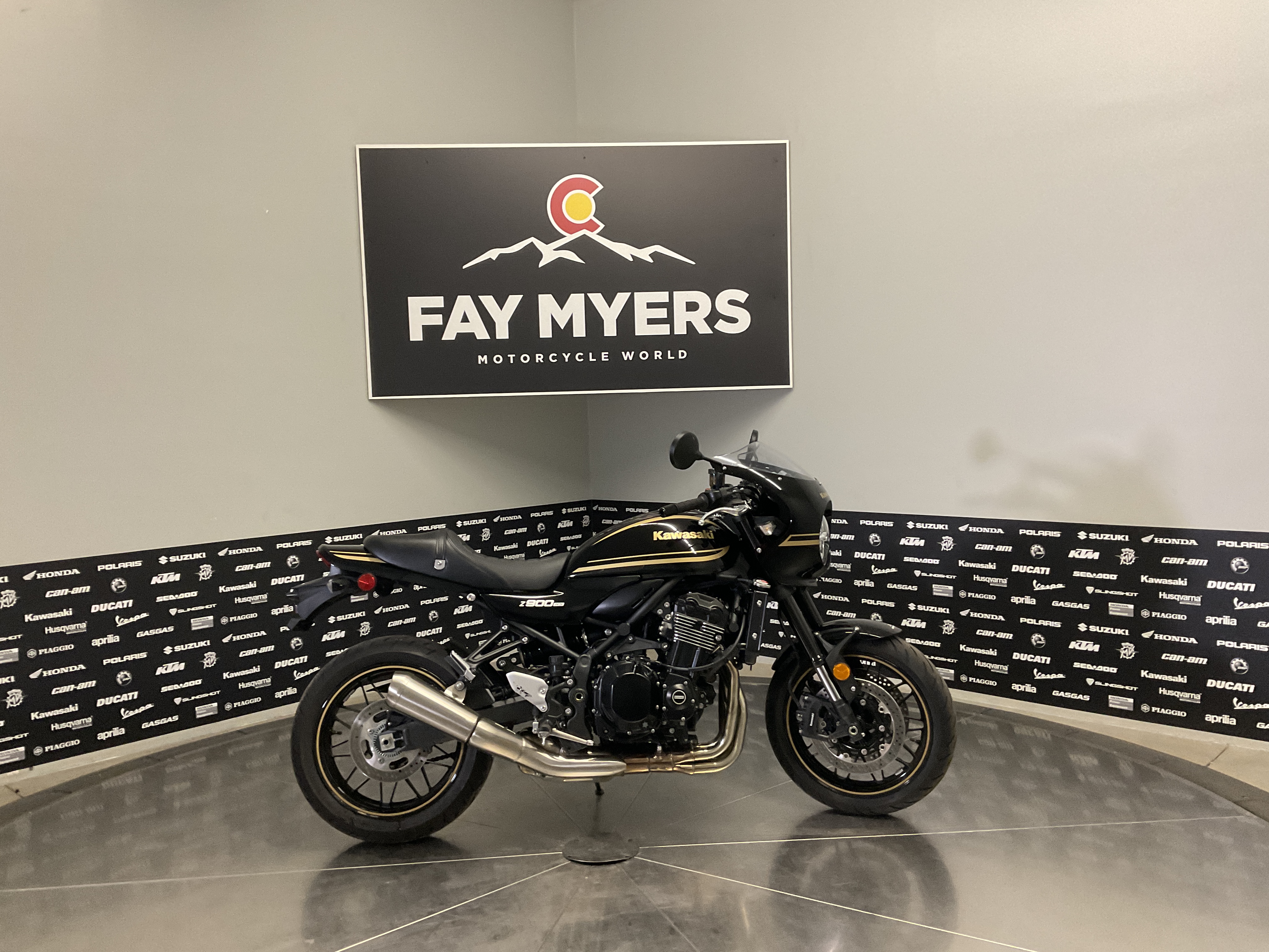 2024 KAWASAKI Z900RS CAFE ABS Used Units - Motorcycle