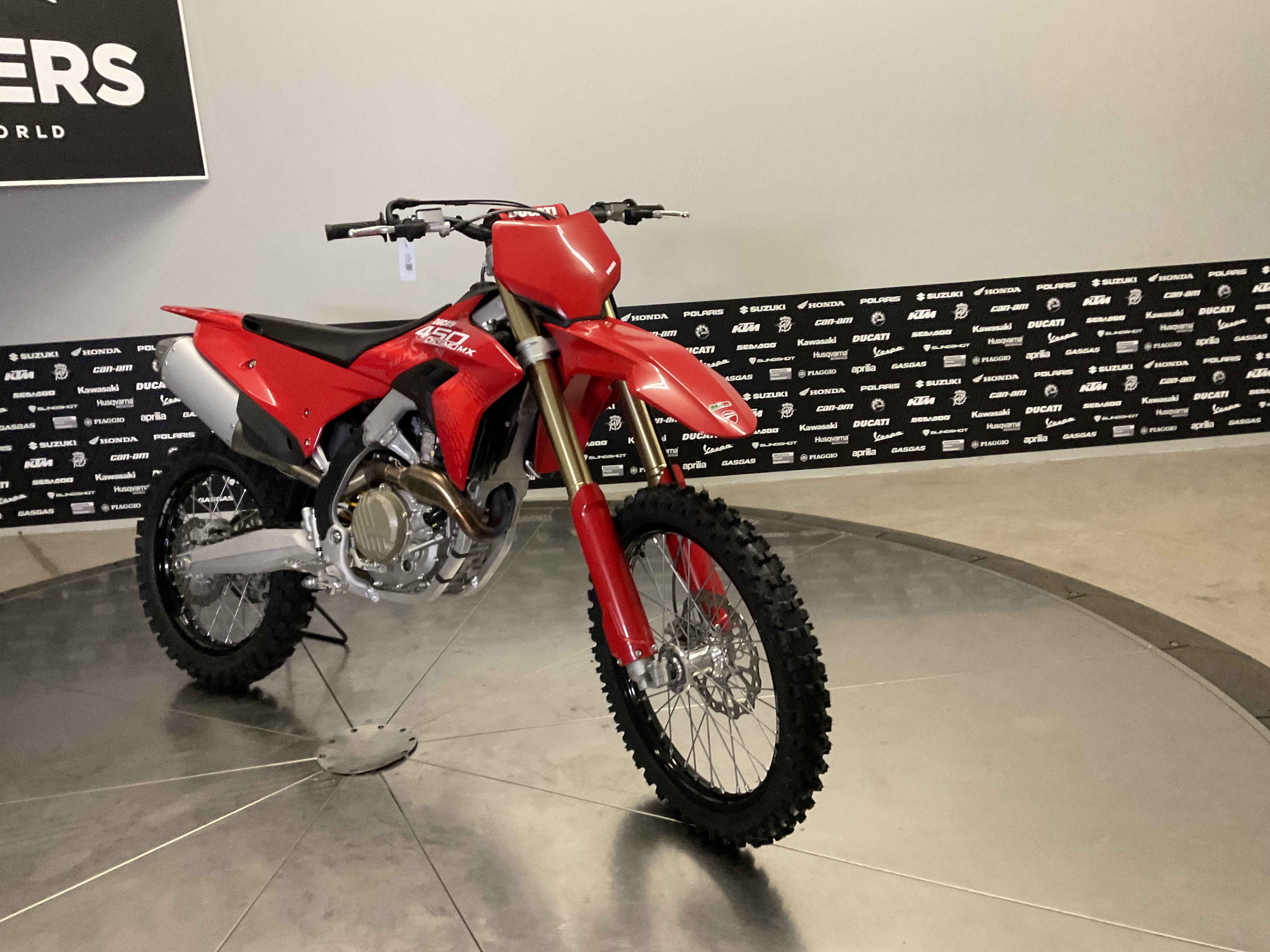 2026 DUCATI DESMO 450 MX DIRTBIKE New Units - Ducati Dirt Bike