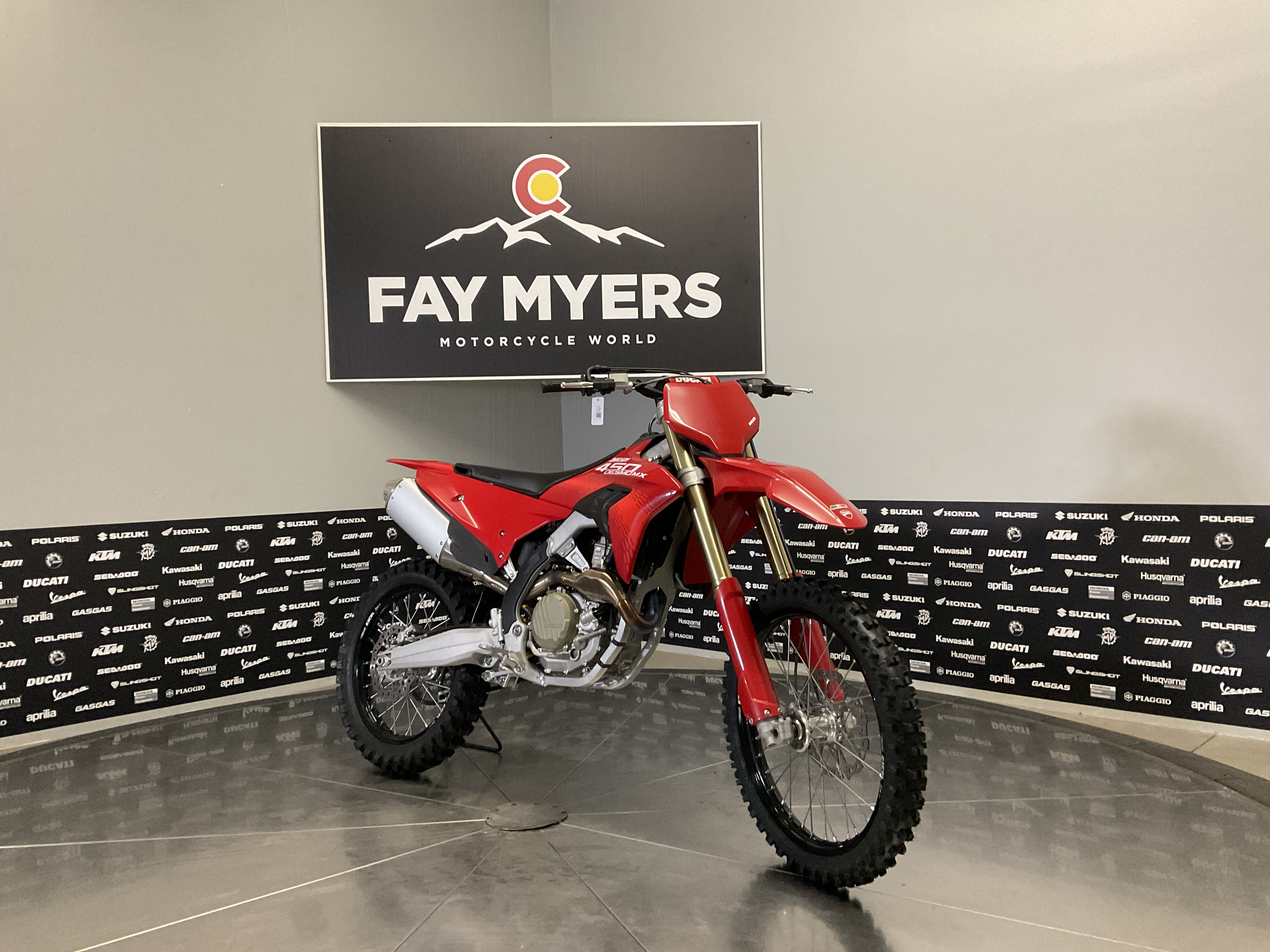 2026 DUCATI DESMO 450 MX DIRTBIKE New Units - Ducati Dirt Bike