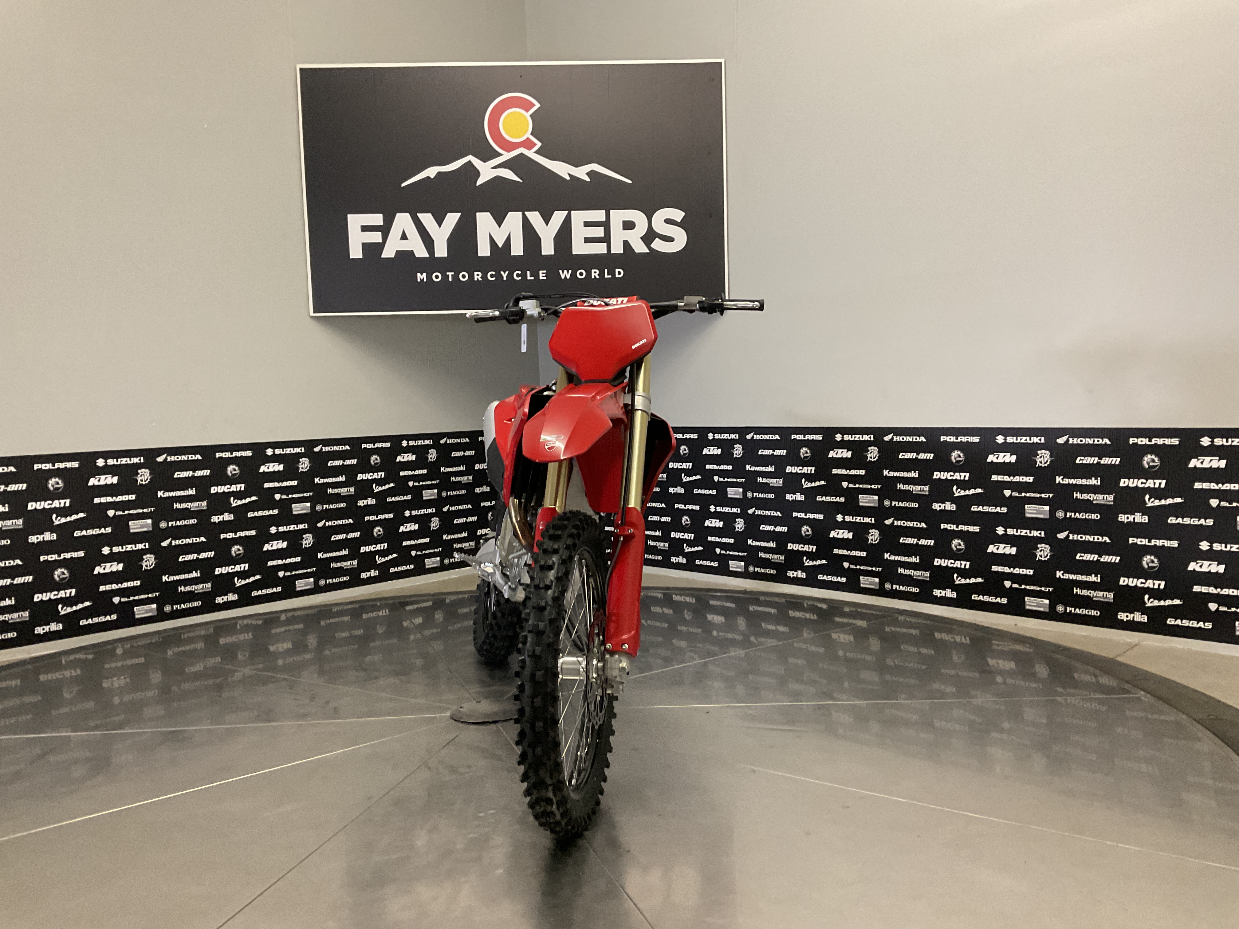 2026 DUCATI DESMO 450 MX DIRTBIKE New Units - Ducati Dirt Bike