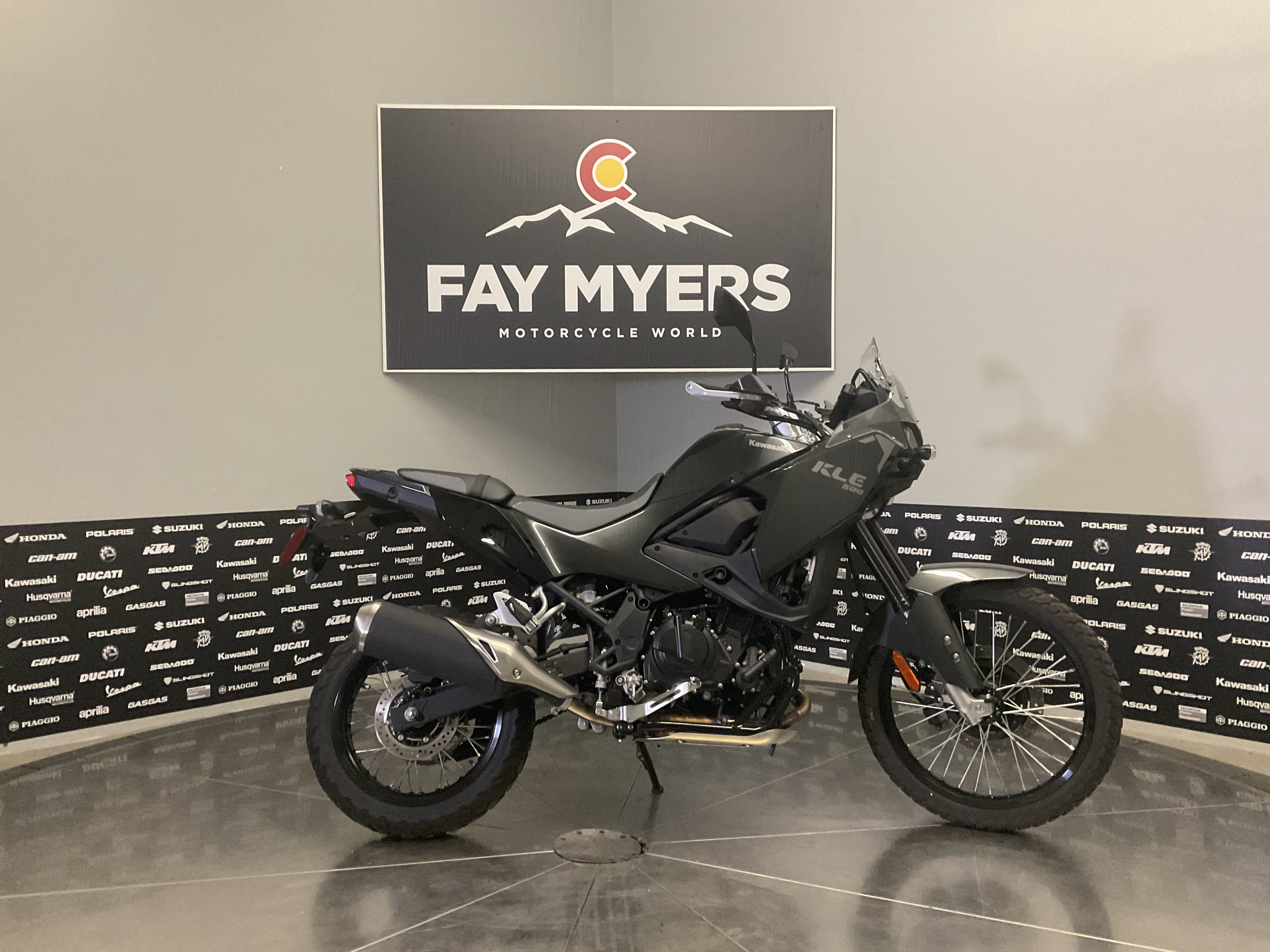 2026 KAWASAKI KLE 500 ABS Used Units - Motorcycle