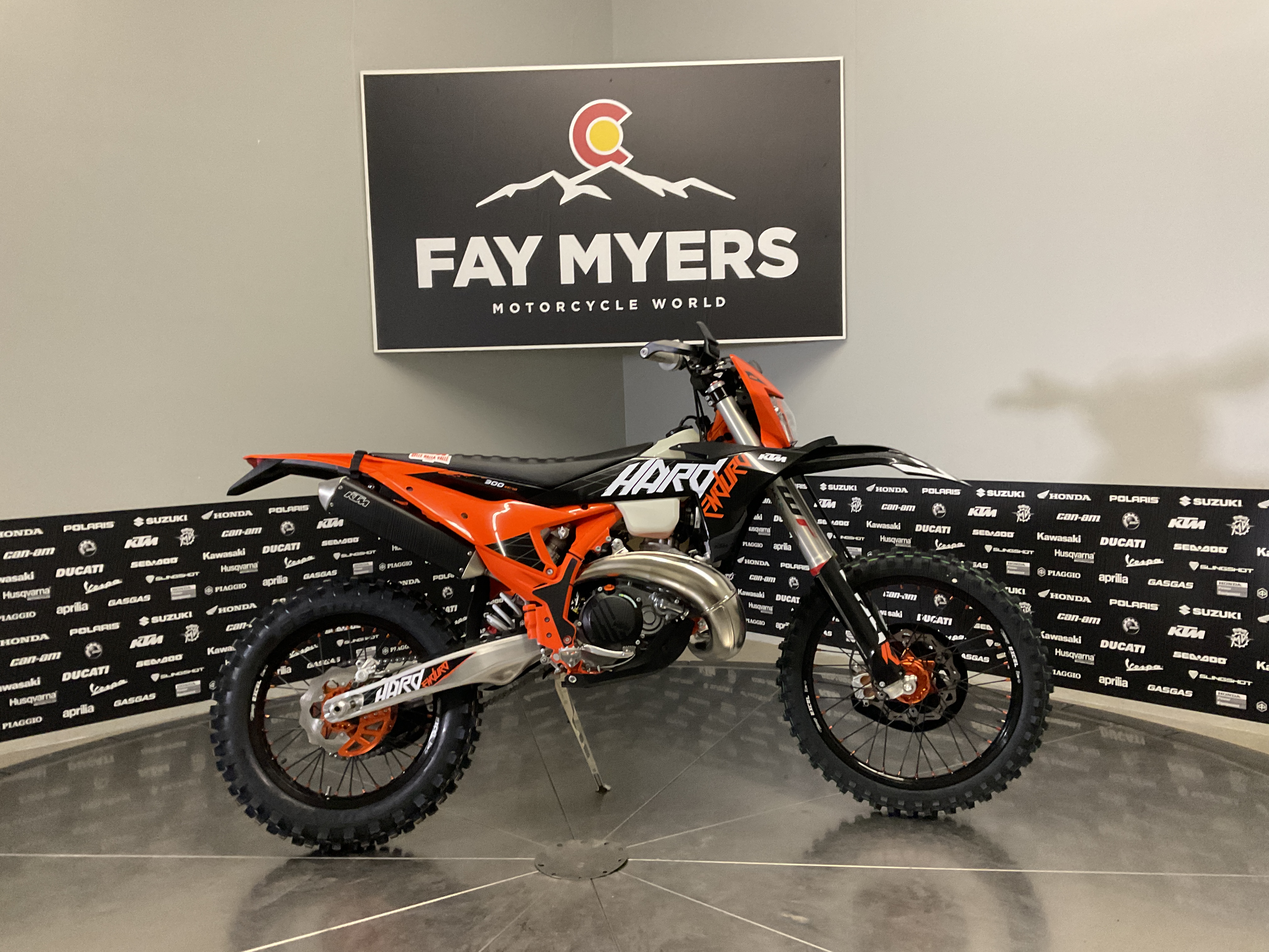 2027 KTM 300 XC-W HARDENDURO New Units - KTM Dirt Bike