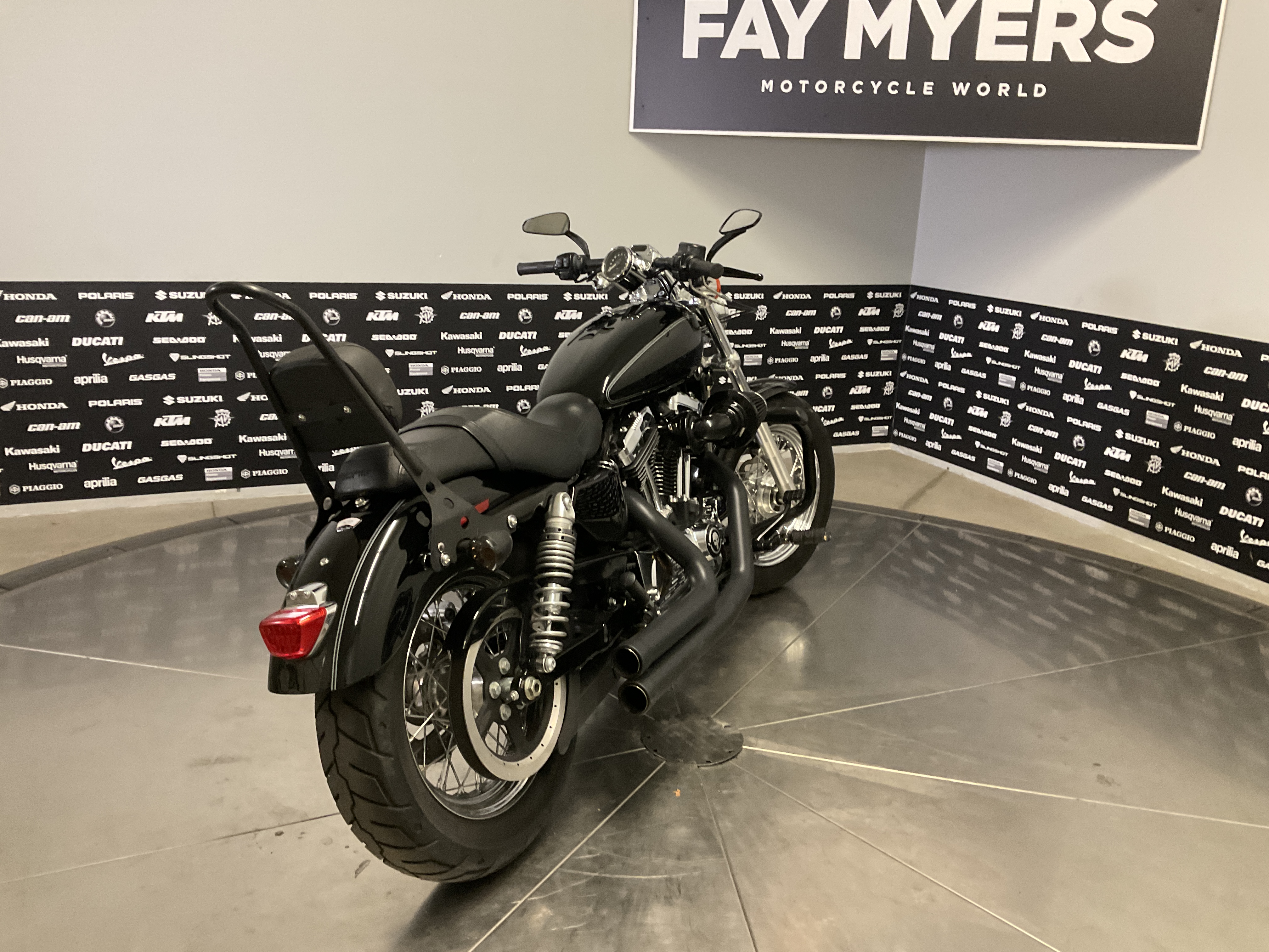 2017 HARLEY-DAVIDSON SPORTSTER 1200 CUSTOM Used Units - Motorcycle