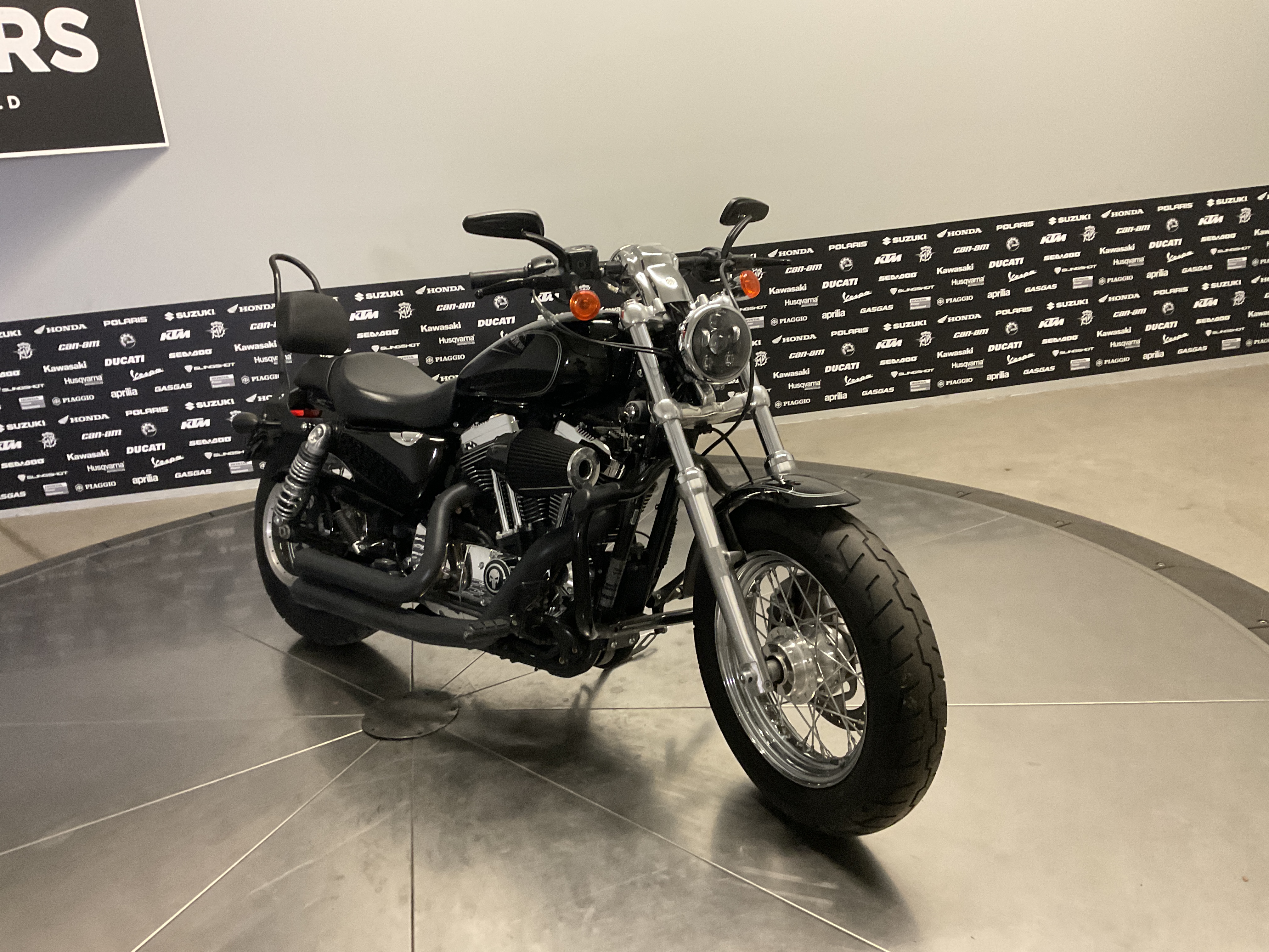 2017 HARLEY-DAVIDSON SPORTSTER 1200 CUSTOM Used Units - Motorcycle