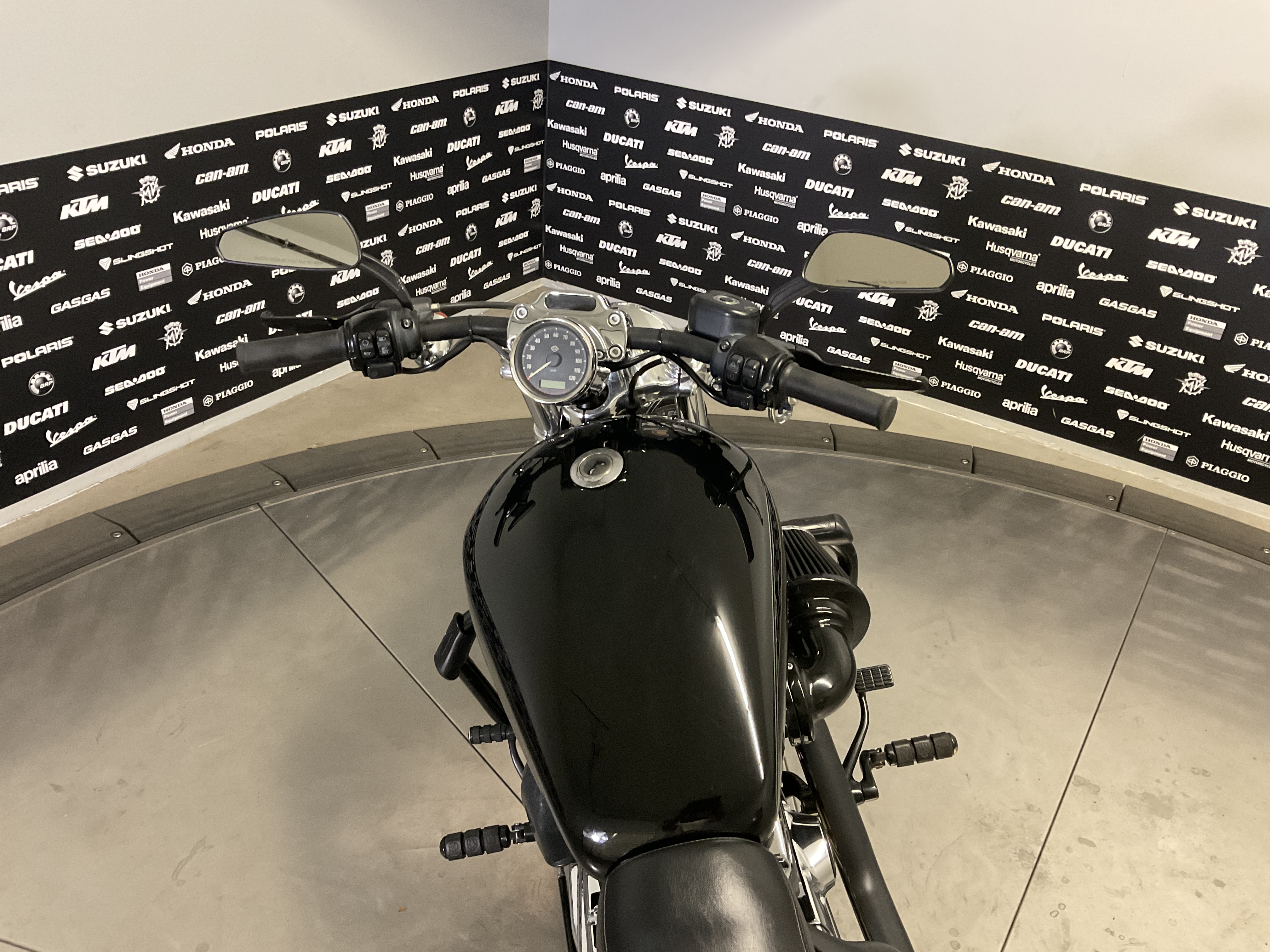 2017 HARLEY-DAVIDSON SPORTSTER 1200 CUSTOM Used Units - Motorcycle