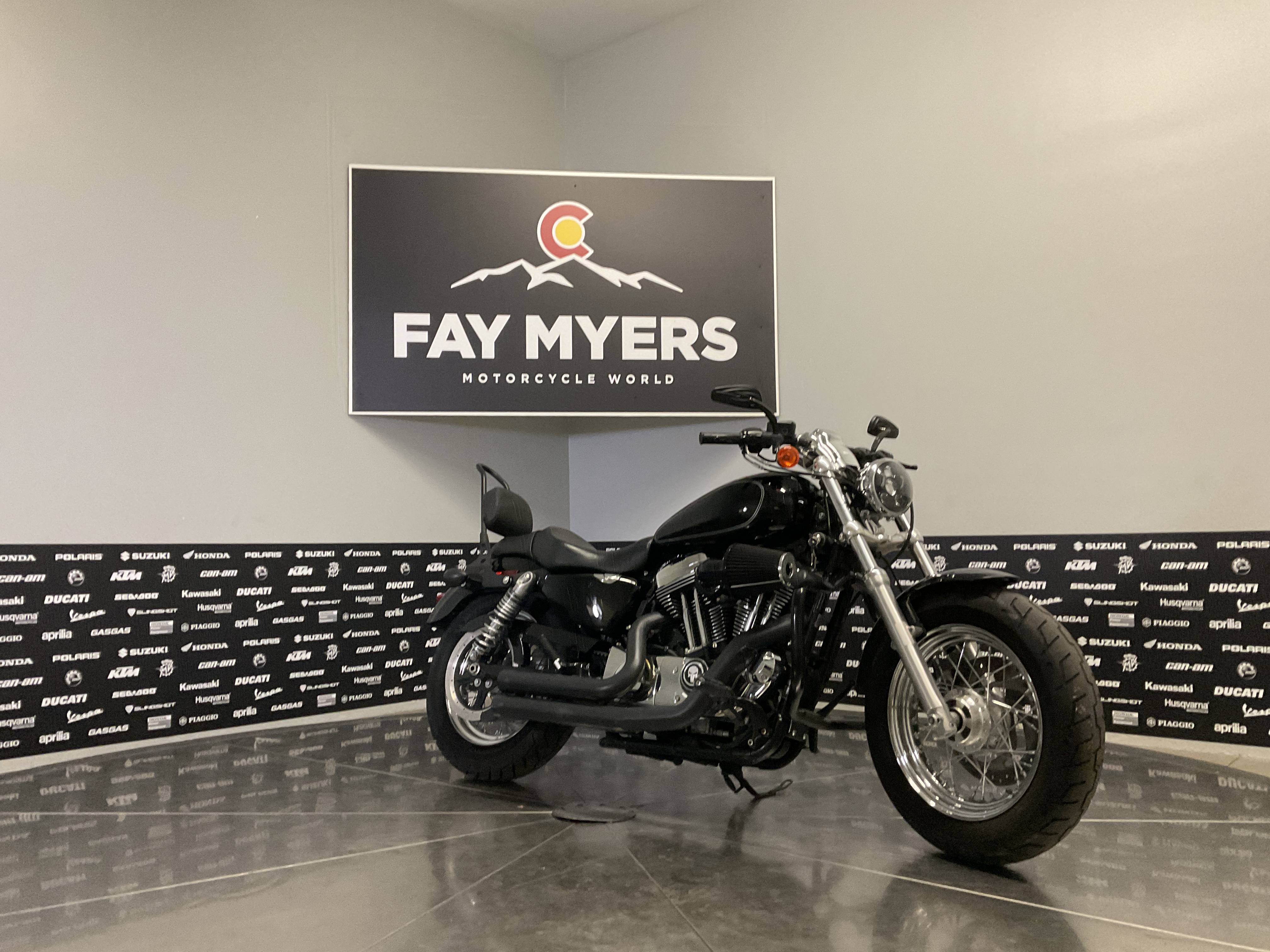 2017 HARLEY-DAVIDSON SPORTSTER 1200 CUSTOM Used Units - Motorcycle