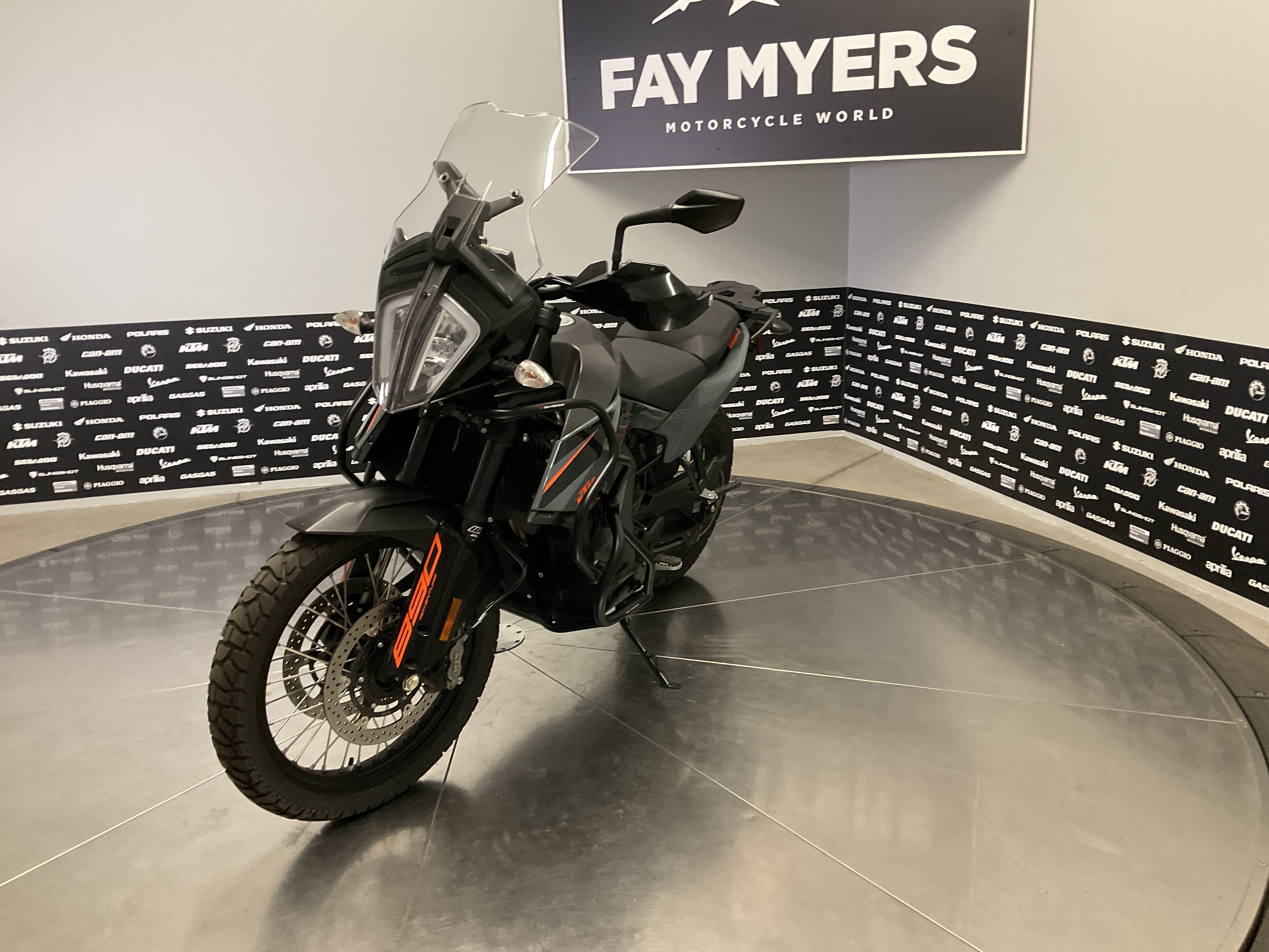 2022 KTM 890 ADVENTURE Used Units - Motorcycle