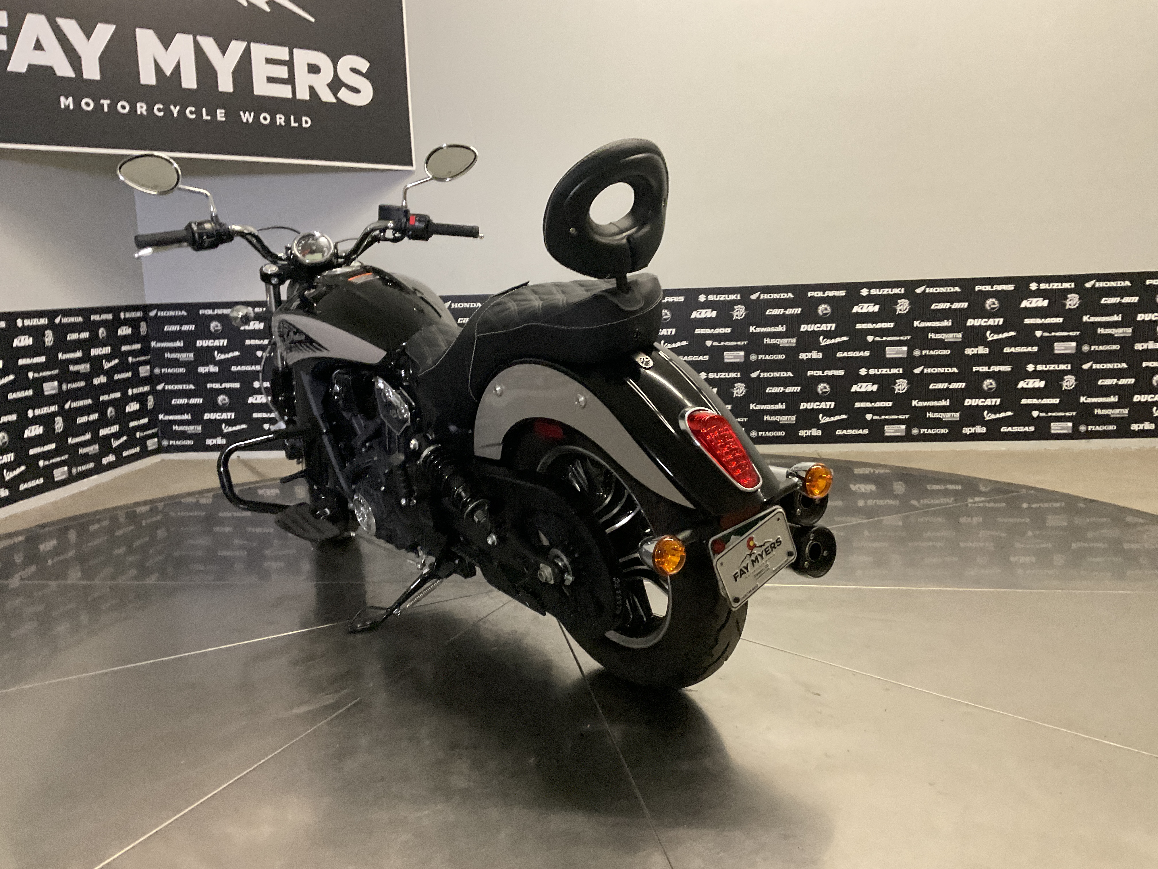 2023 INDIAN SCOUT ICON ABS Used Units - Motorcycle