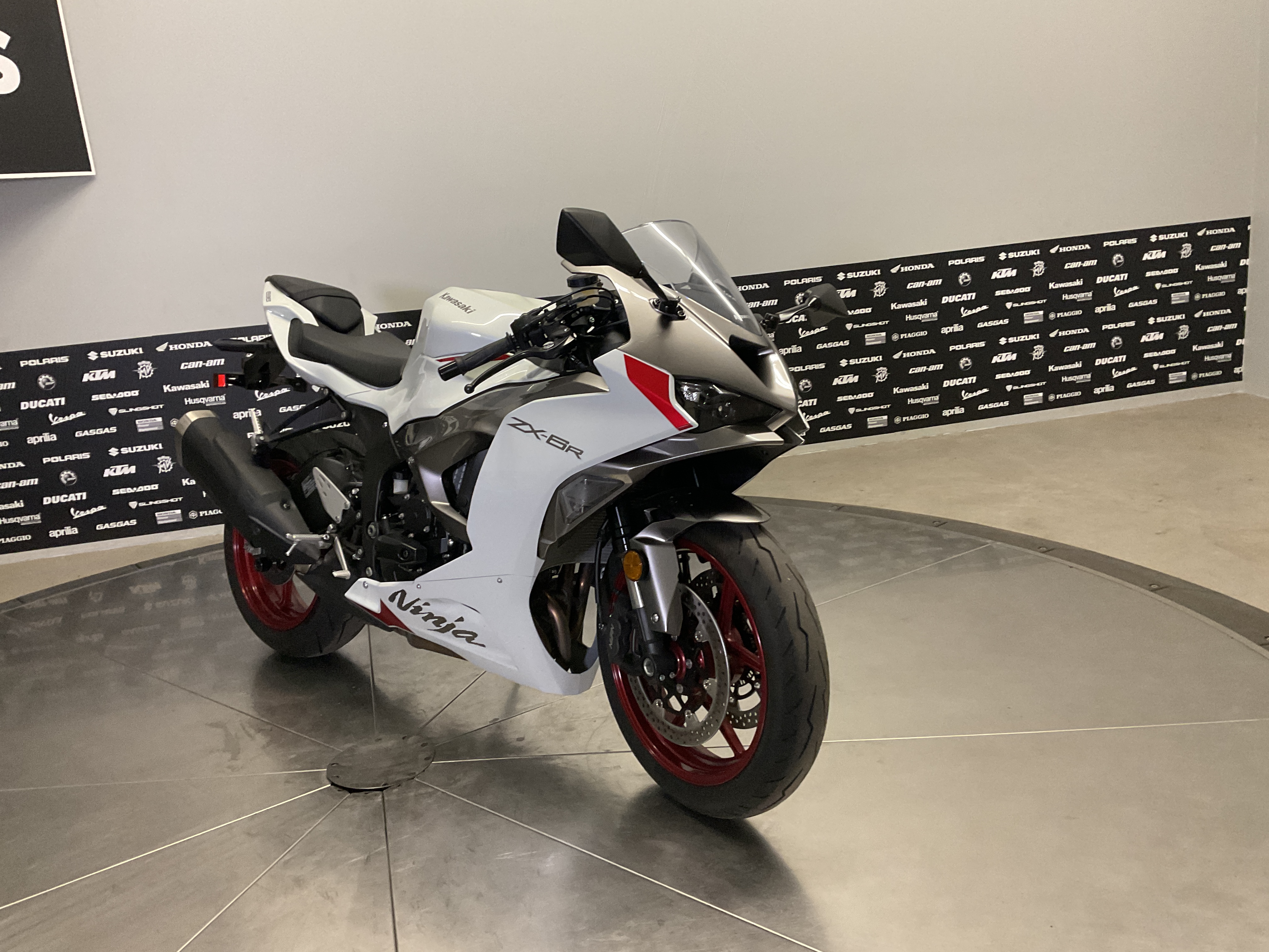 2024 KAWASAKI NINJA ZX-6R Used Units - Repo