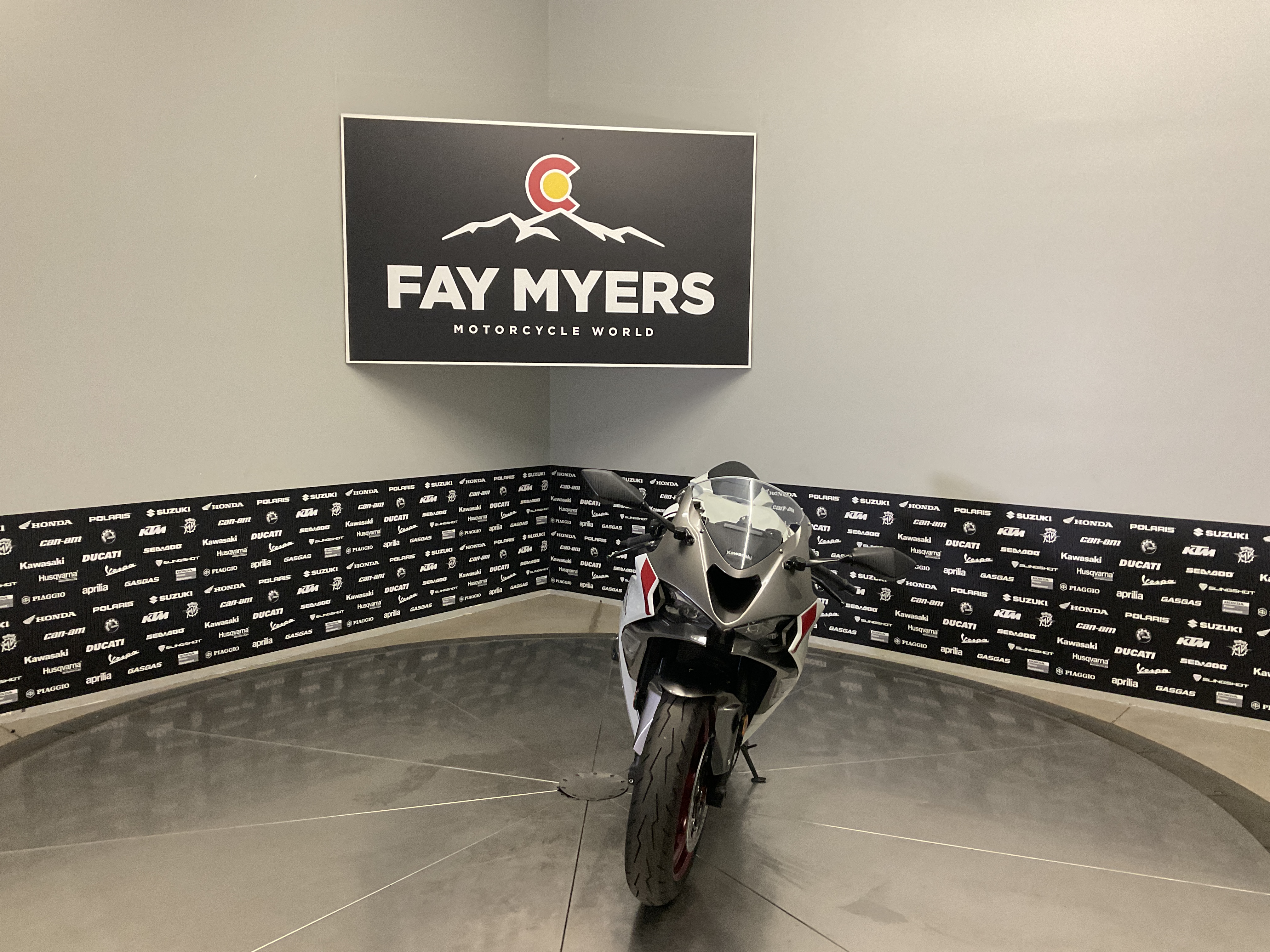 2024 KAWASAKI NINJA ZX-6R Used Units - Repo