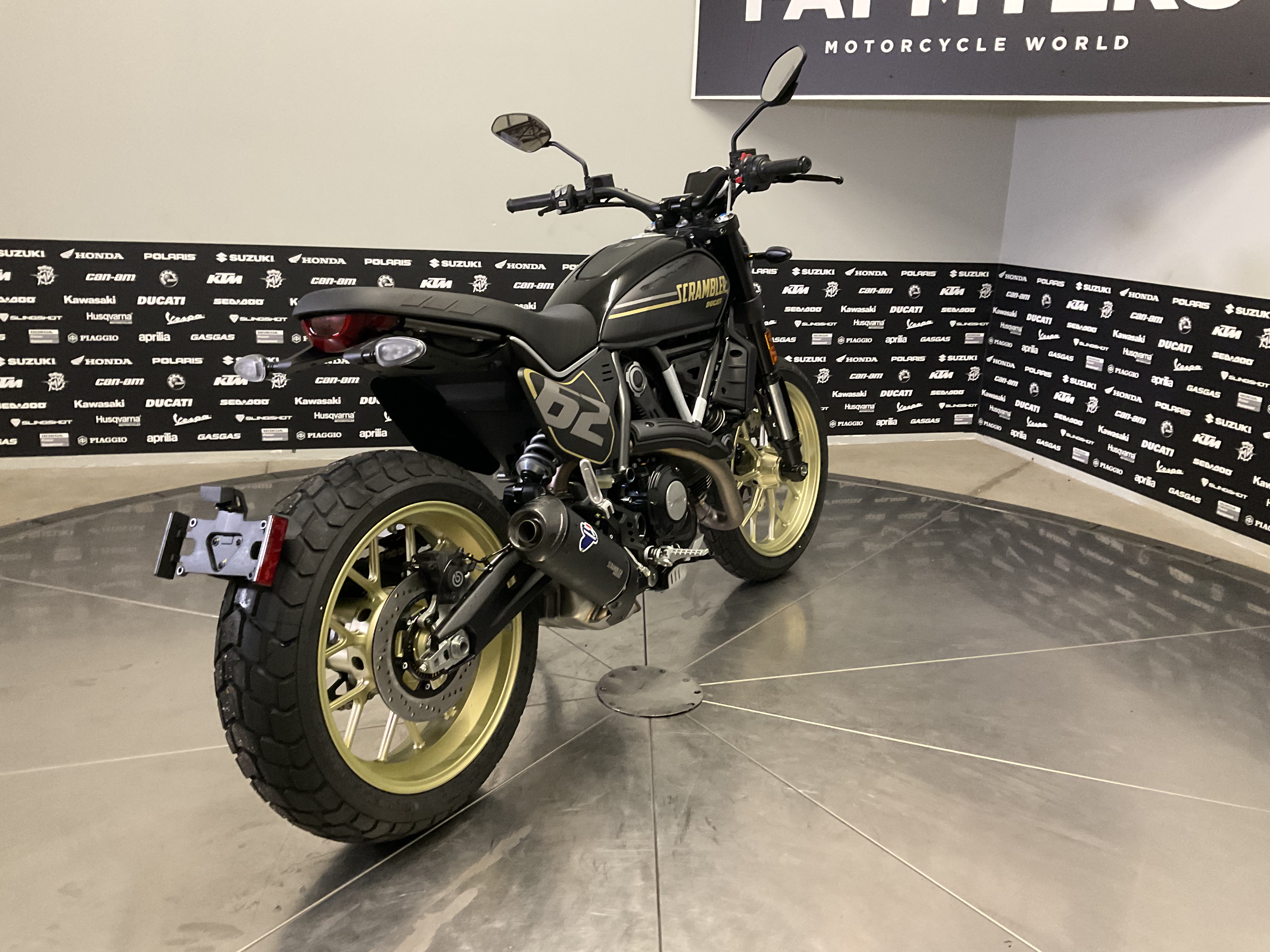 2025 DUCATI SCRAMBLER 800 FULL THROTTLE New Units - Ducati Motorcycle