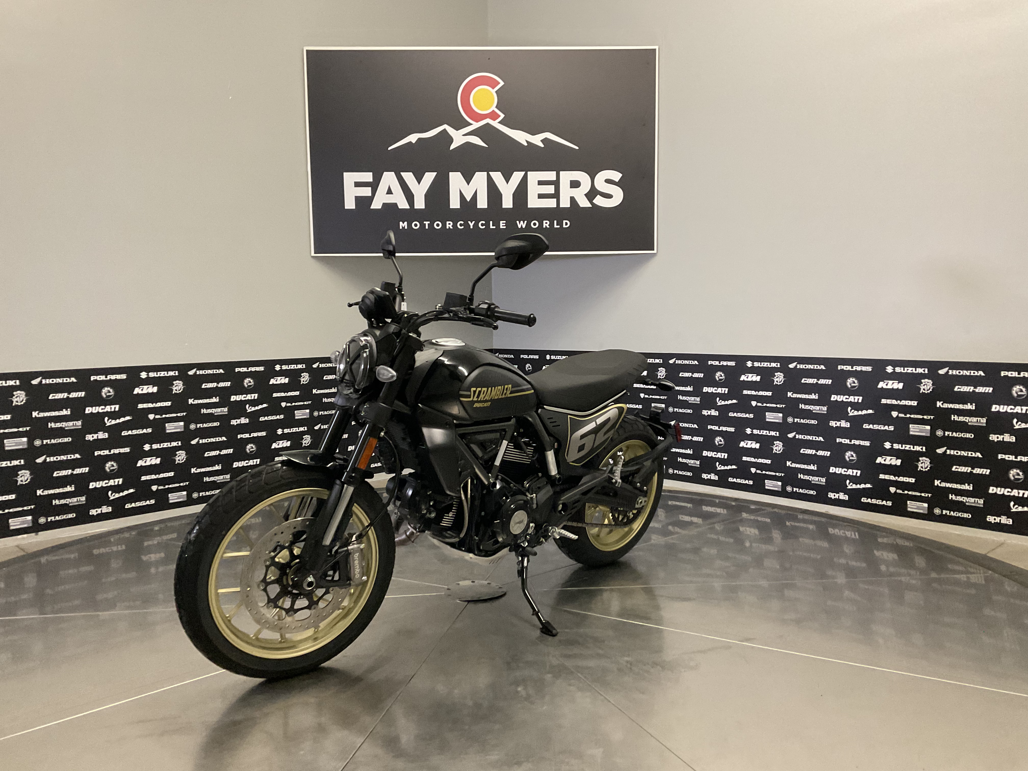 2025 DUCATI SCRAMBLER 800 FULL THROTTLE New Units - Ducati Motorcycle