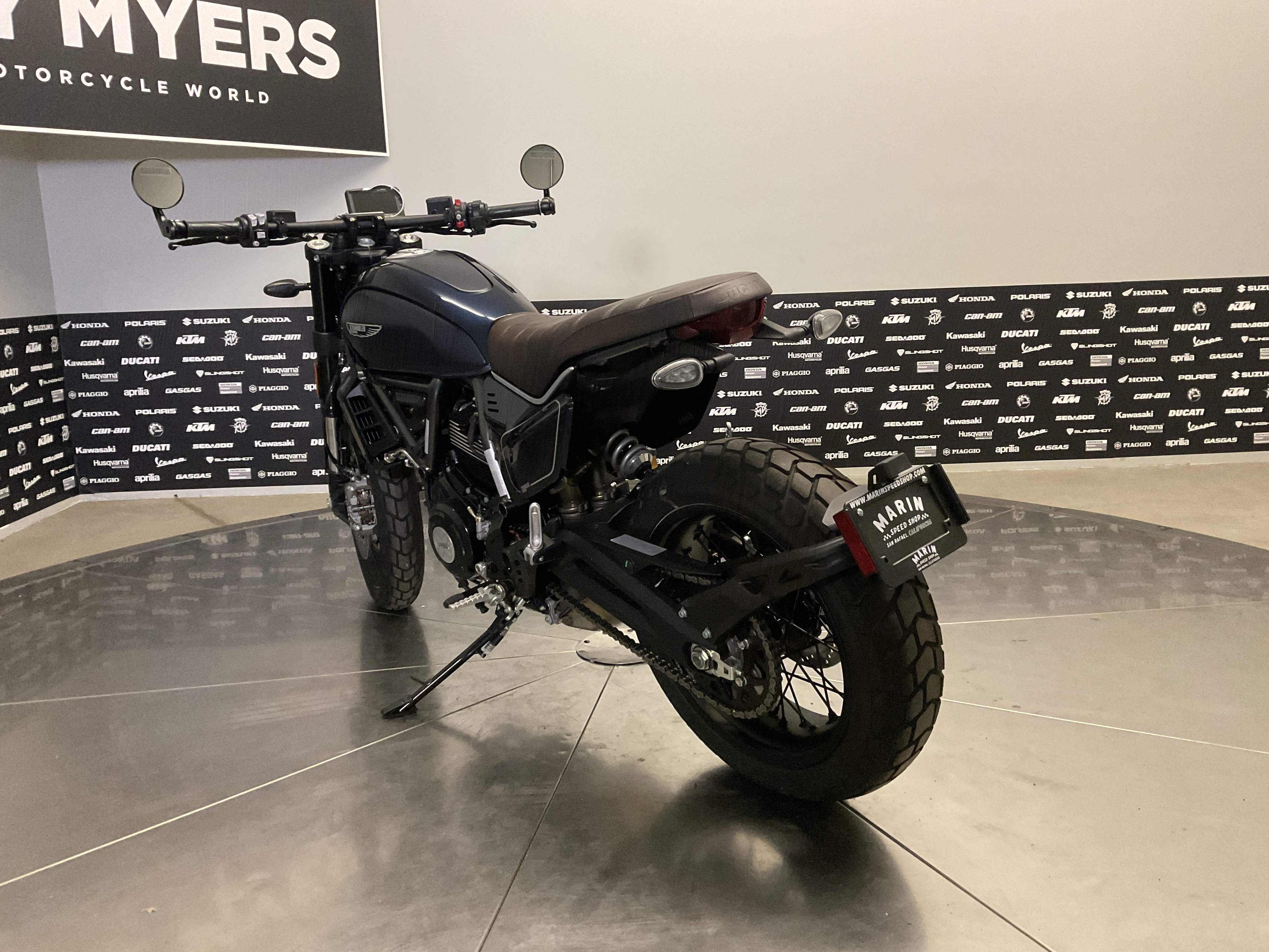2025 DUCATI SCRAMBLER NIGHTSHIFT New Units - Ducati Motorcycle