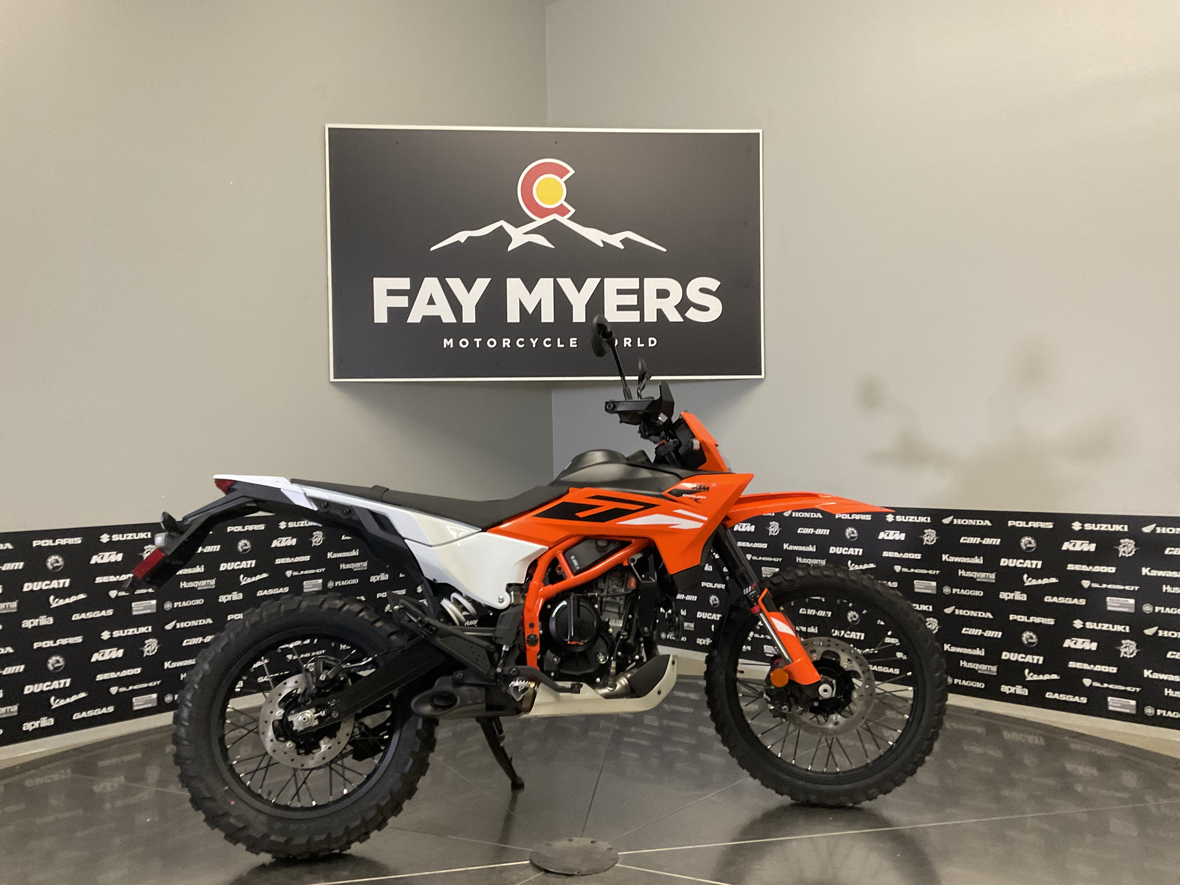 2026 KTM 390 ENDURO - R Base — photo 1 of 10