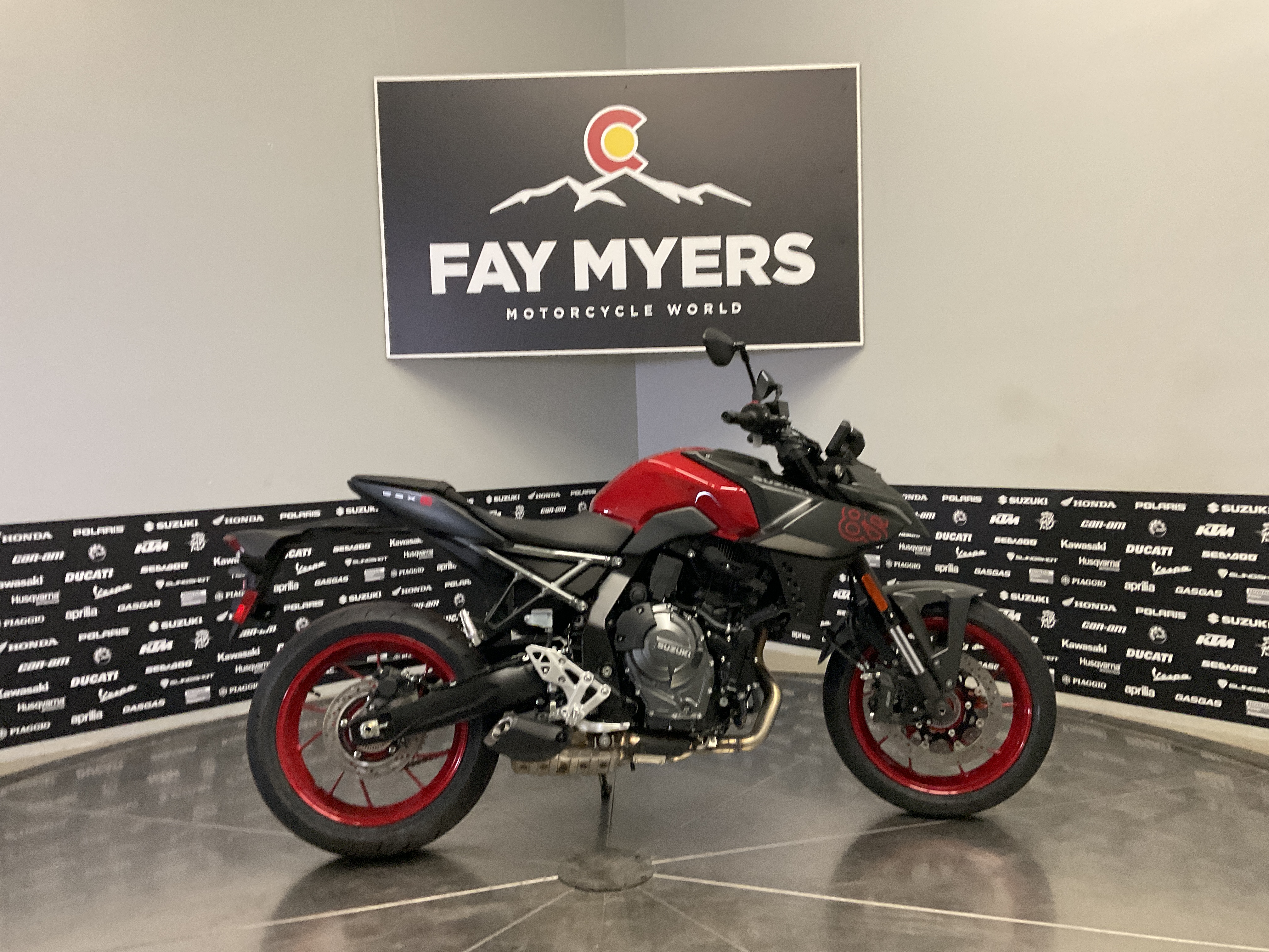 2026 SUZUKI GSX-8S New Units - Suzuki Motorcycle