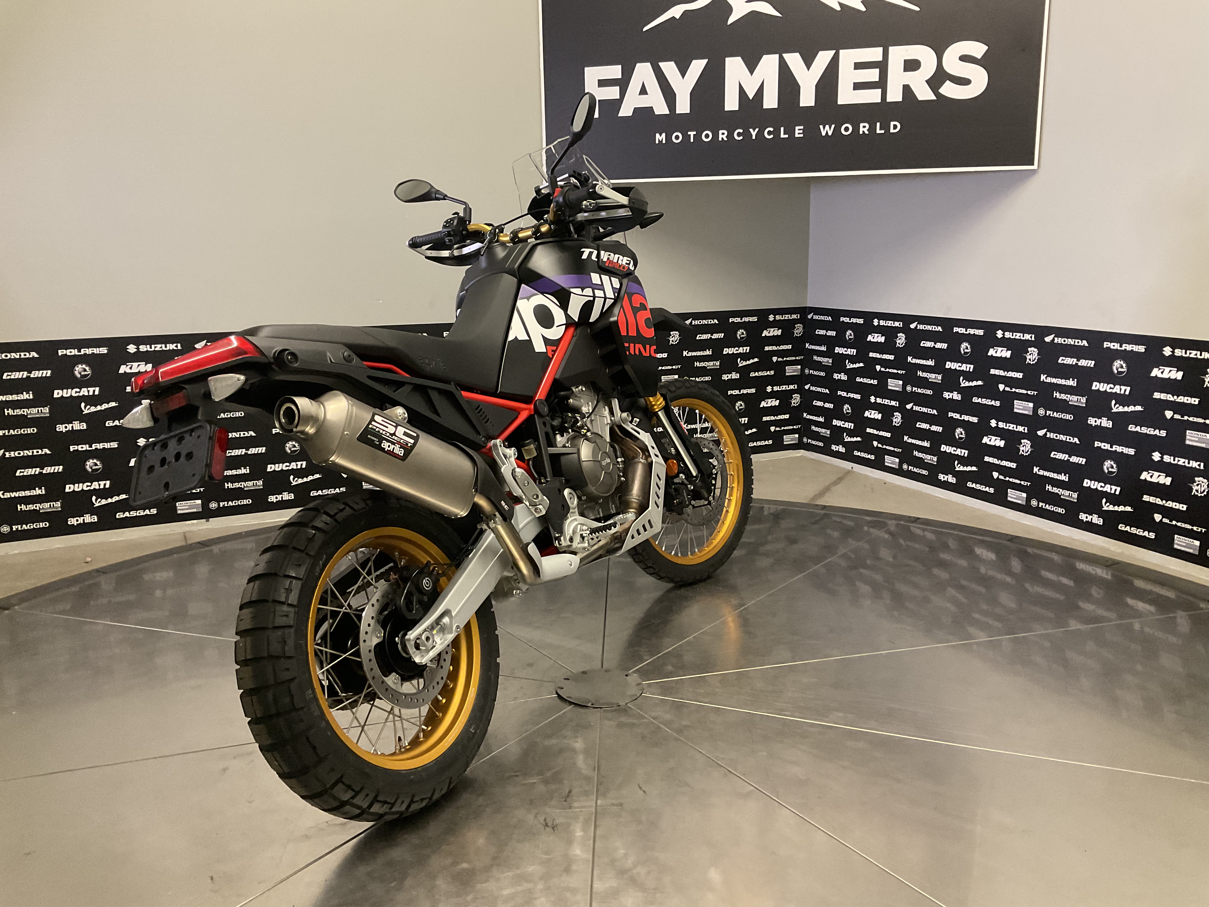 2027 APRILIA TUAREG 660 RALLY New Units - Aprilia Motorcycle