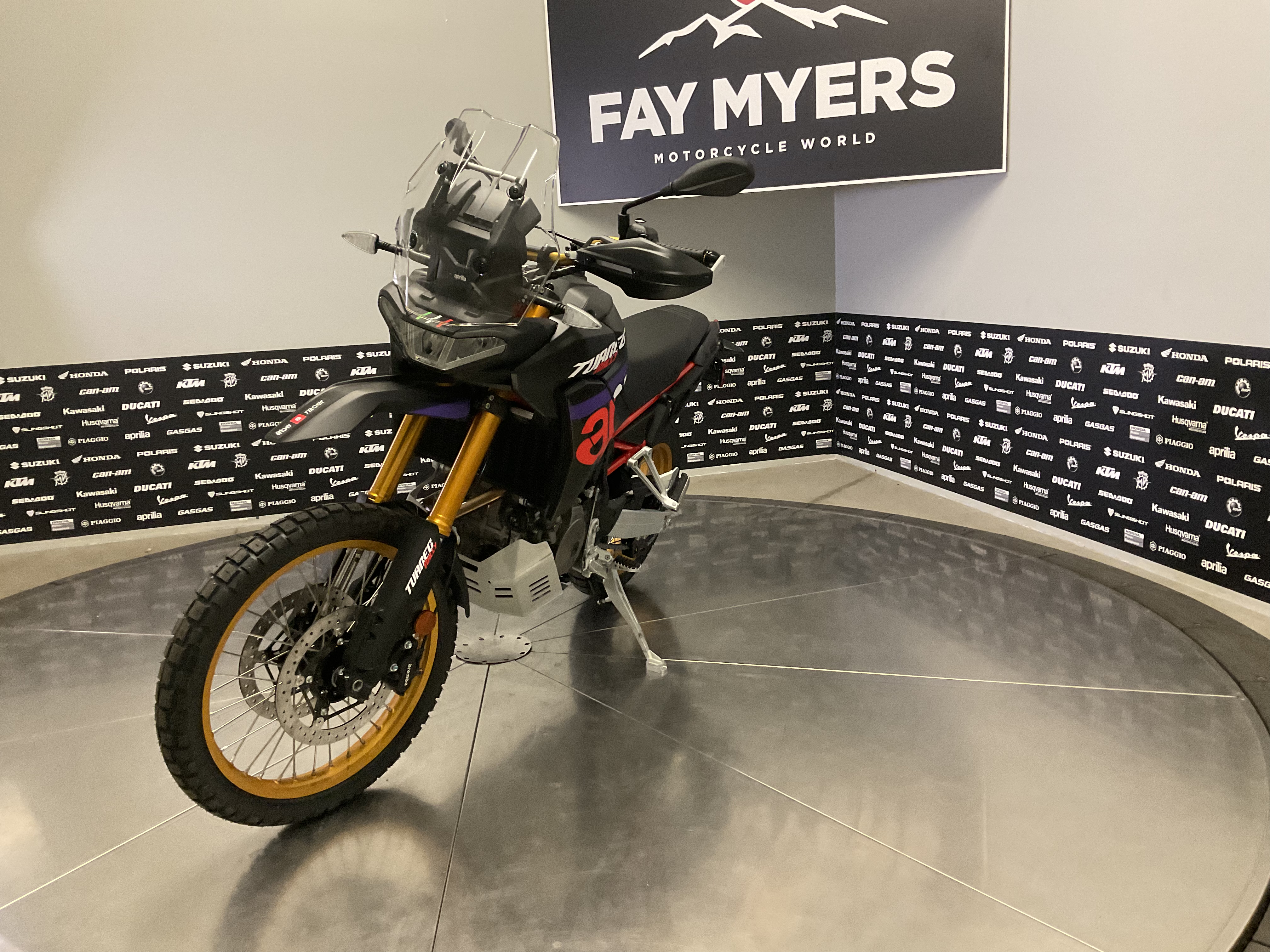 2027 APRILIA TUAREG 660 RALLY New Units - Aprilia Motorcycle
