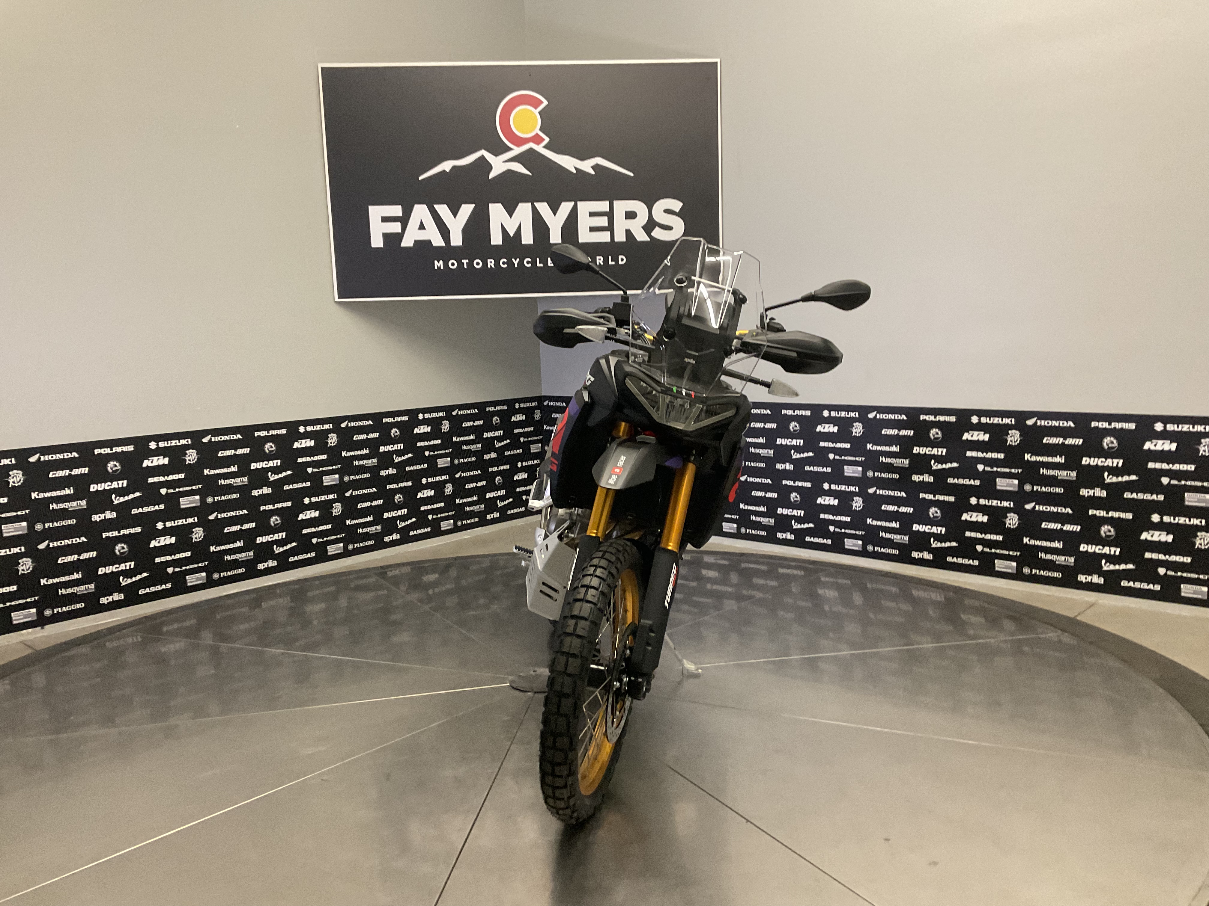 2027 APRILIA TUAREG 660 RALLY New Units - Aprilia Motorcycle