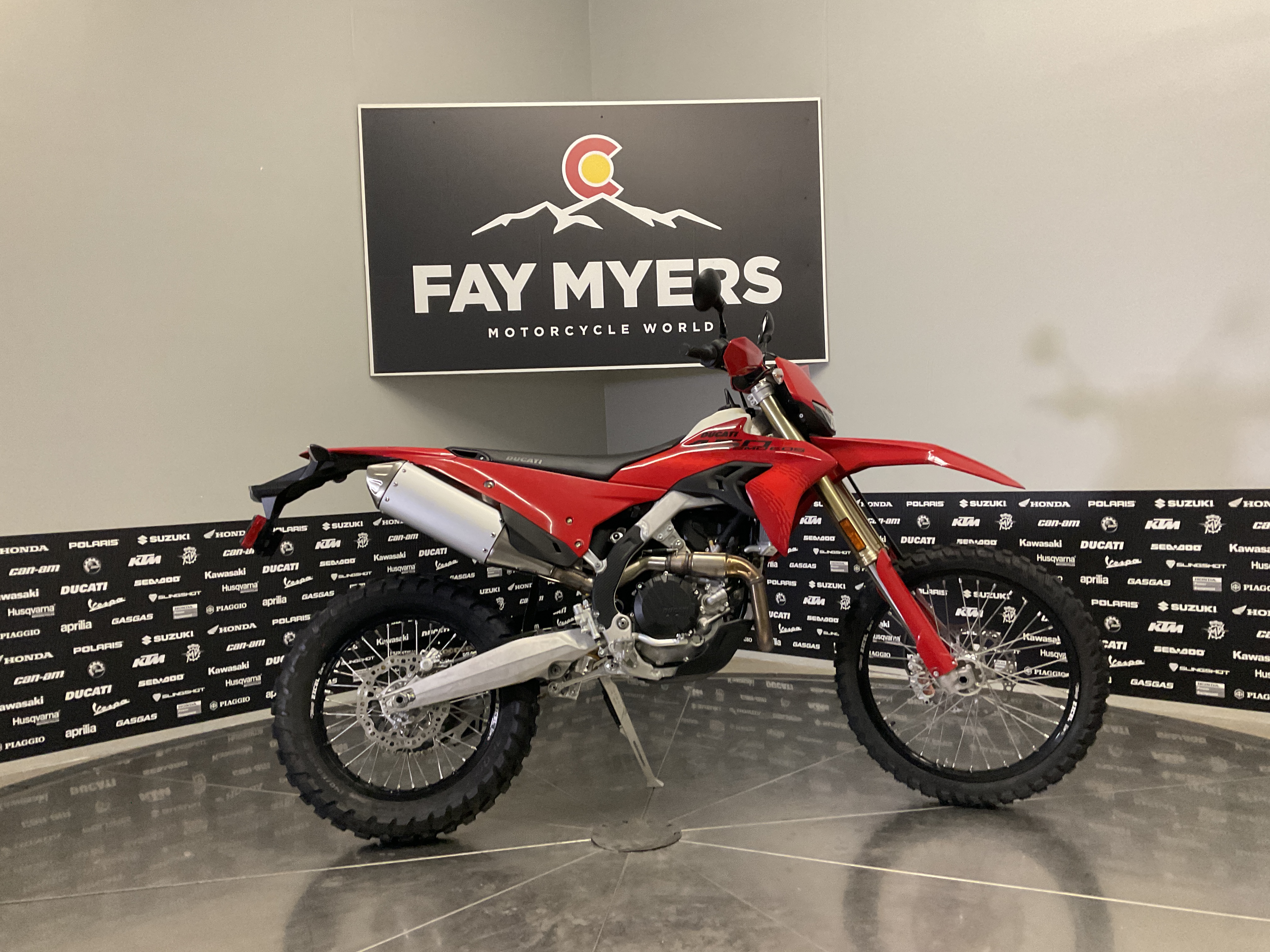 2027 DUCATI DESMO 450 EDS DIRTBIKE New Units - Ducati Dirt Bike