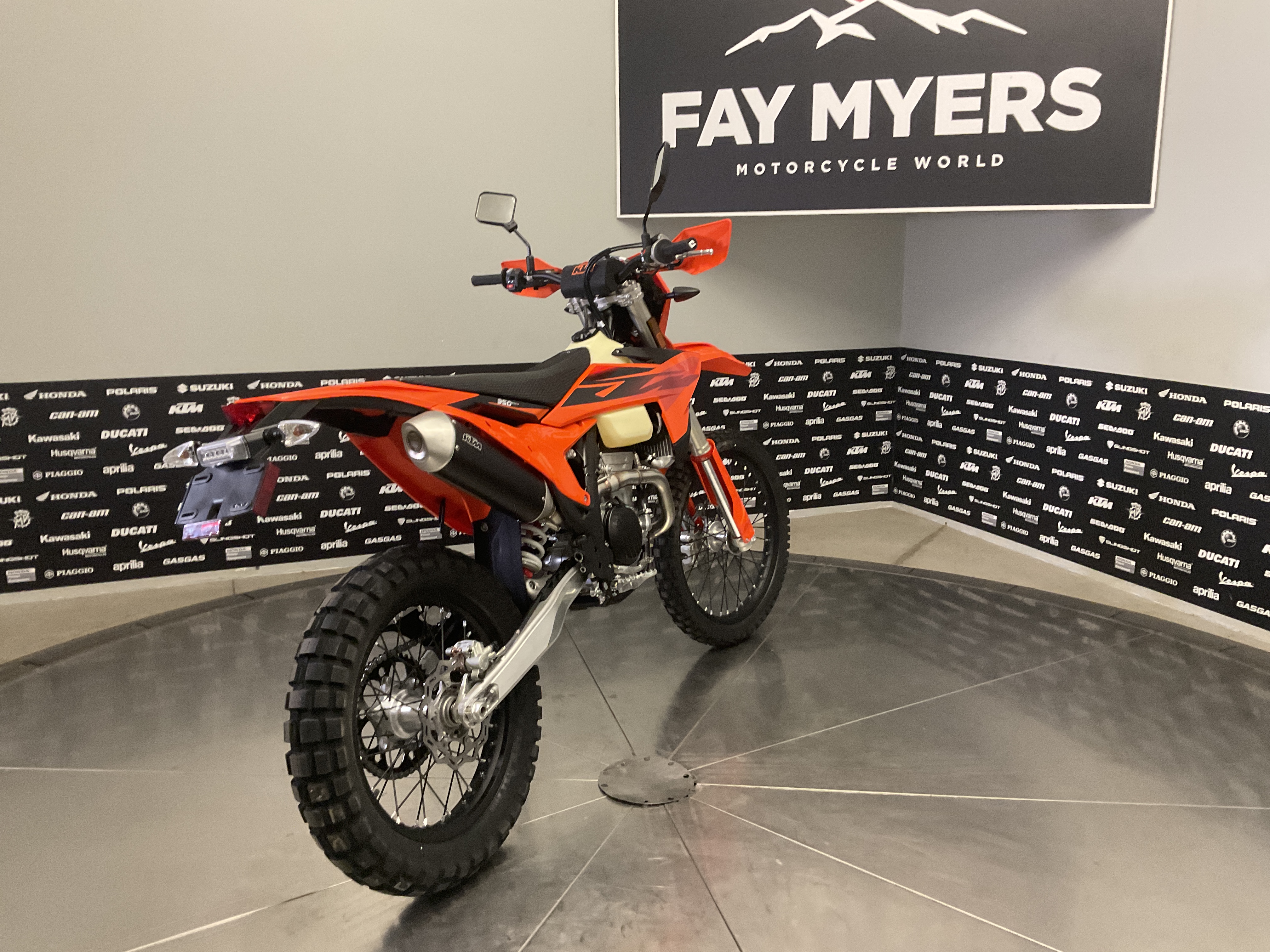 2027 KTM 350 EXC-F New Units - KTM Motorcycle
