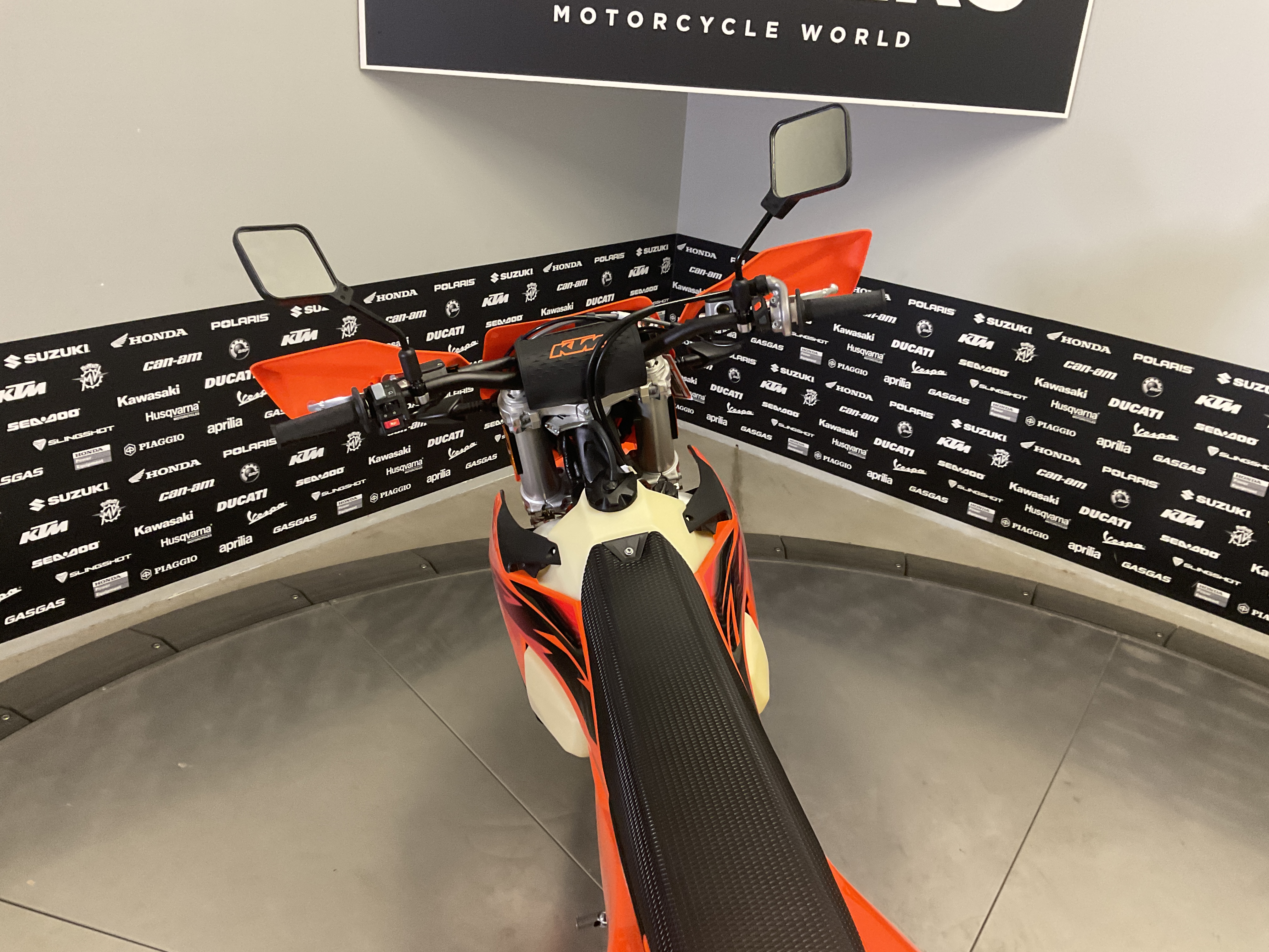 2027 KTM 500 EXC F New Units - KTM Dirt Bike