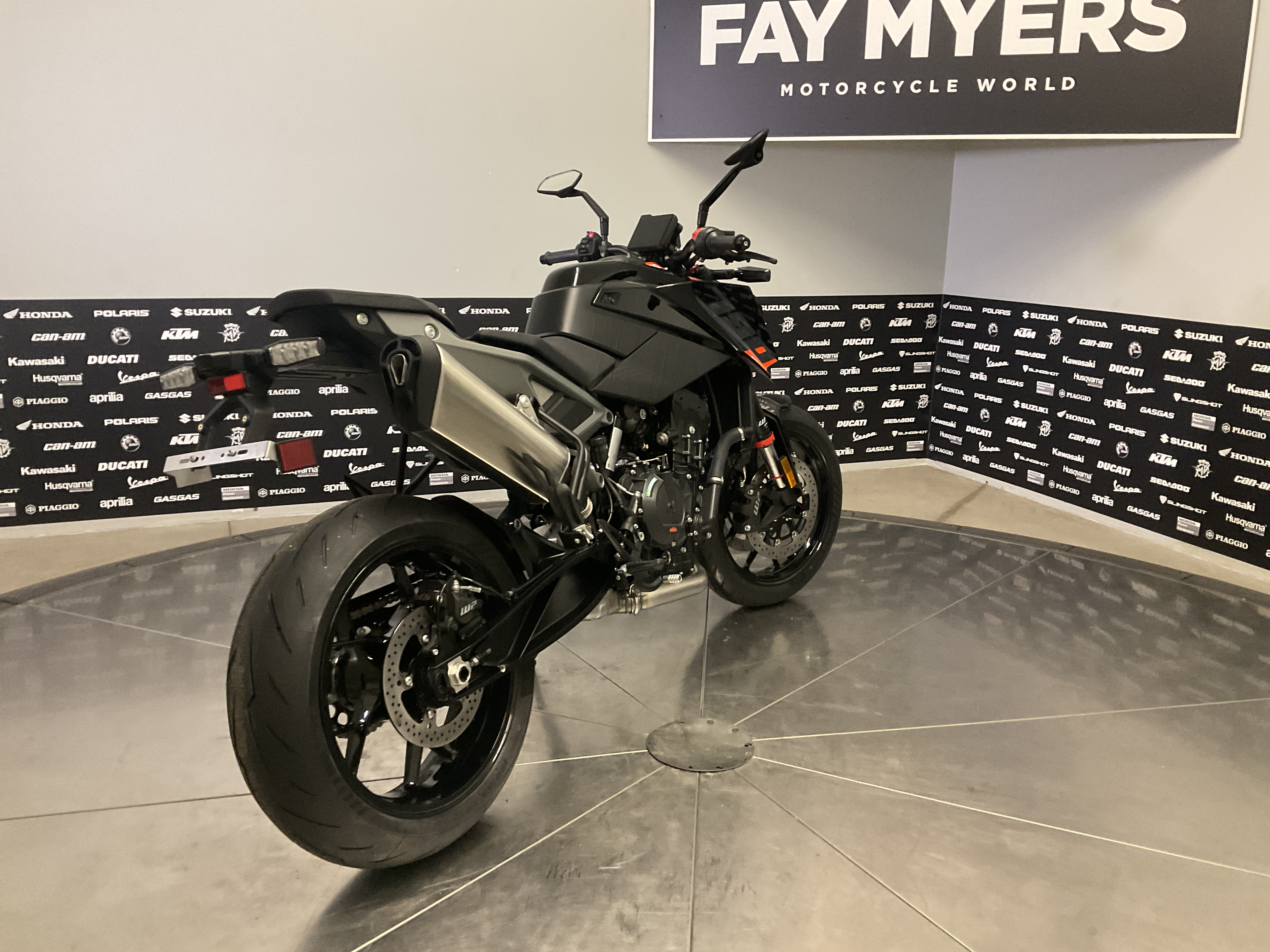 2027 KTM 790 DUKE New Units - KTM Motorcycle