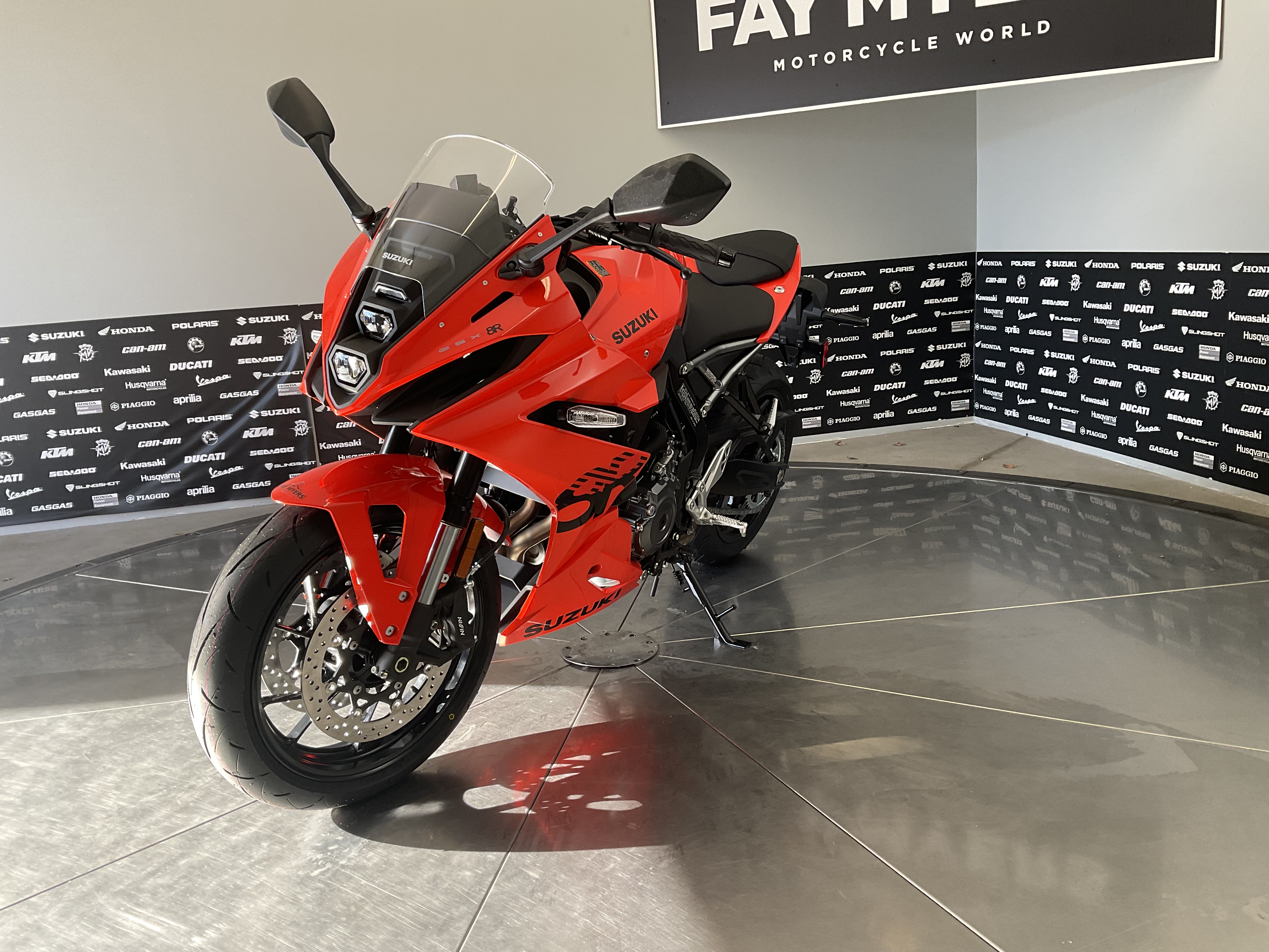 2027 SUZUKI GSX-8R New Units - Suzuki Motorcycle