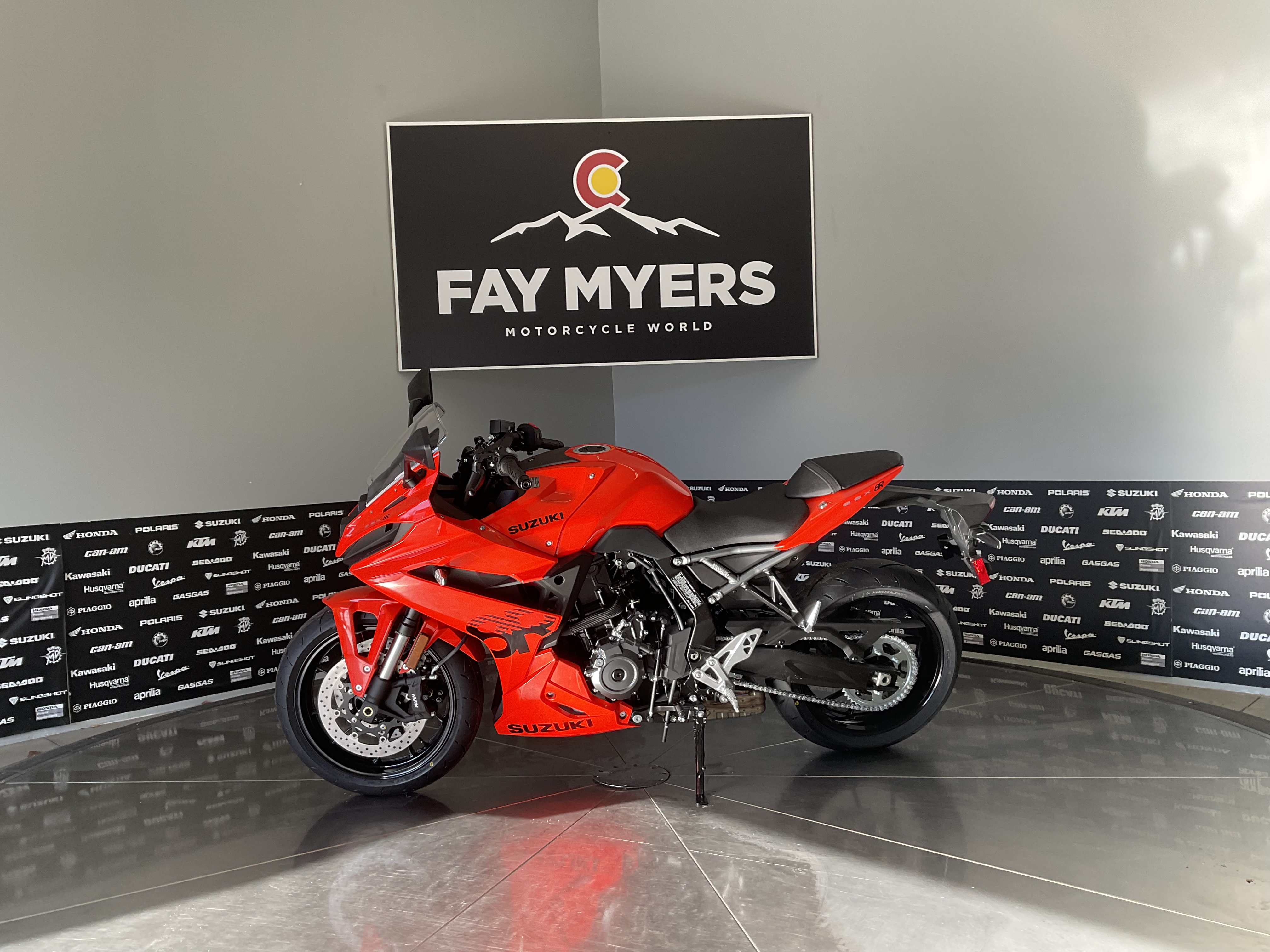 2027 SUZUKI GSX-8R New Units - Suzuki Motorcycle