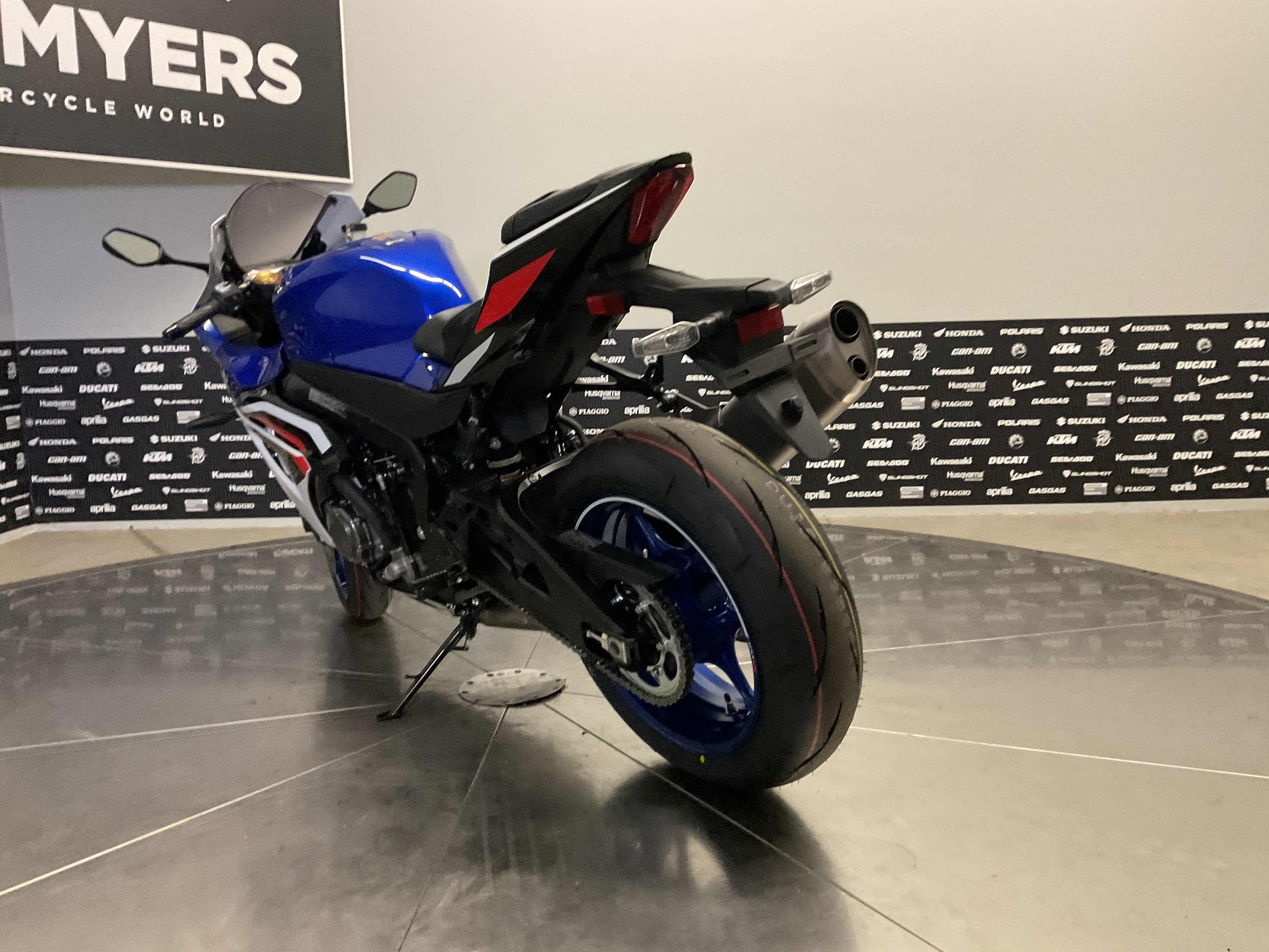 2027 SUZUKI GSX-R1000 40TH ANNIVERSARY EDITION New Units - Suzuki Motorcycle