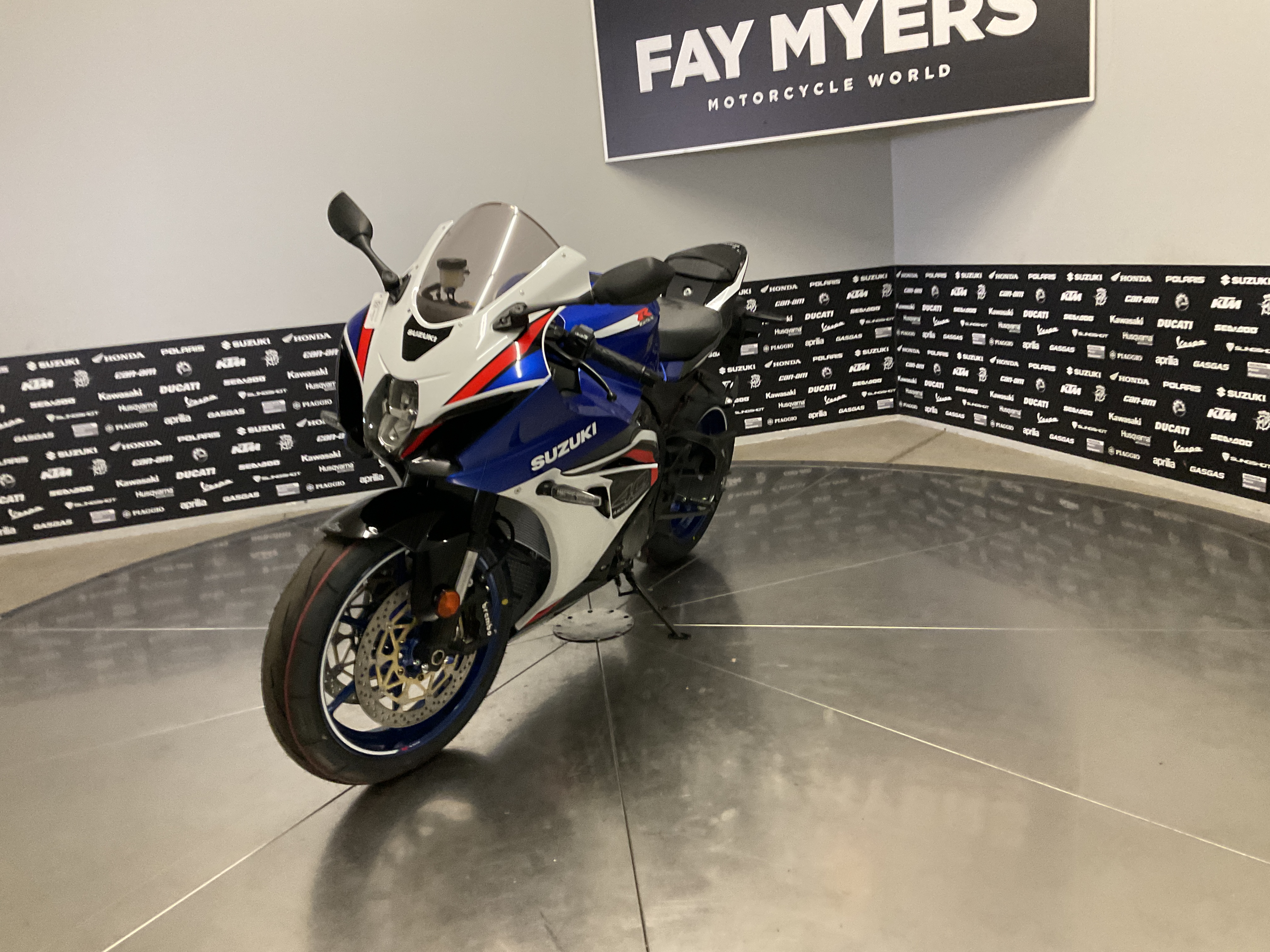 2027 SUZUKI GSX-R1000 40TH ANNIVERSARY EDITION New Units - Suzuki Motorcycle