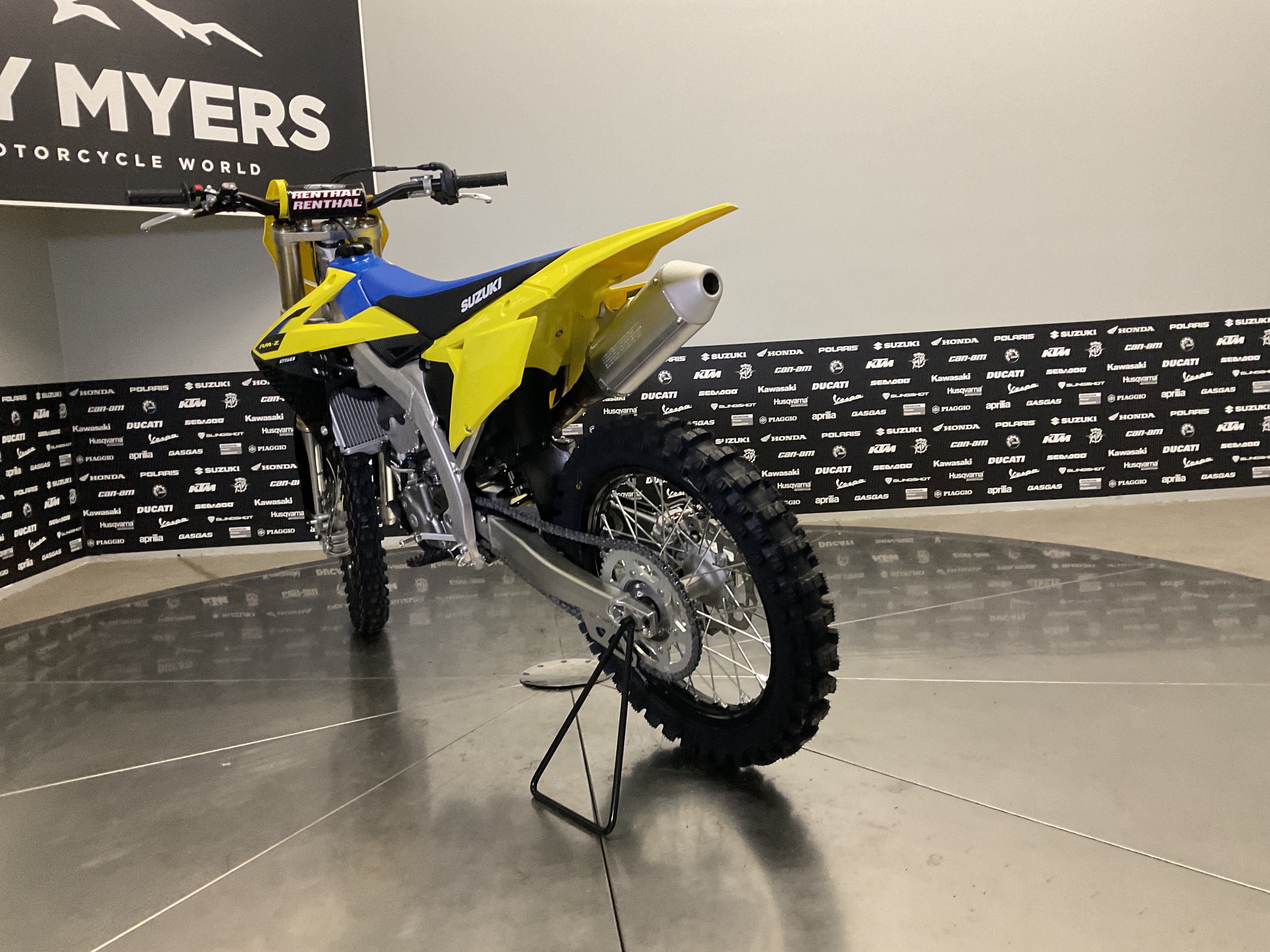 2027 SUZUKI RM-Z250 New Units - Suzuki Dirt Bike