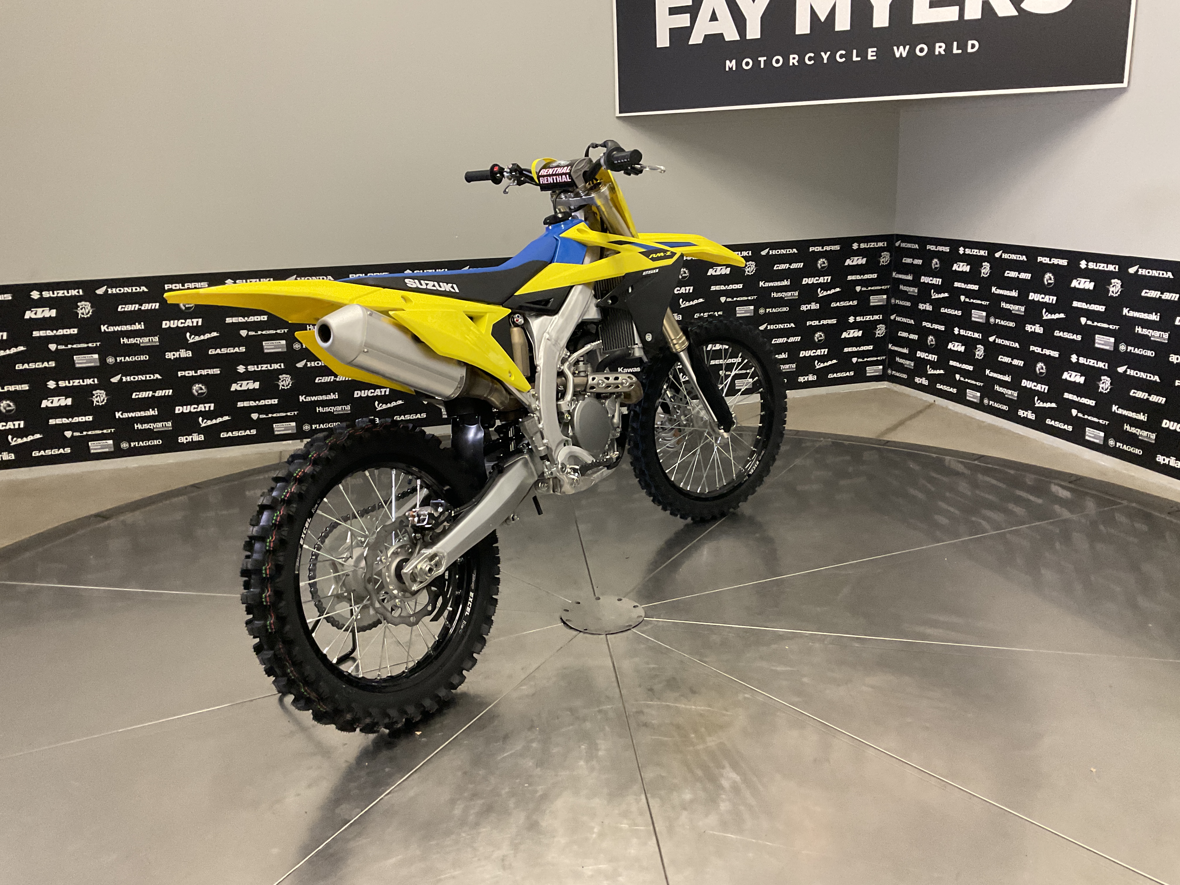 2027 SUZUKI RM-Z250 New Units - Suzuki Dirt Bike